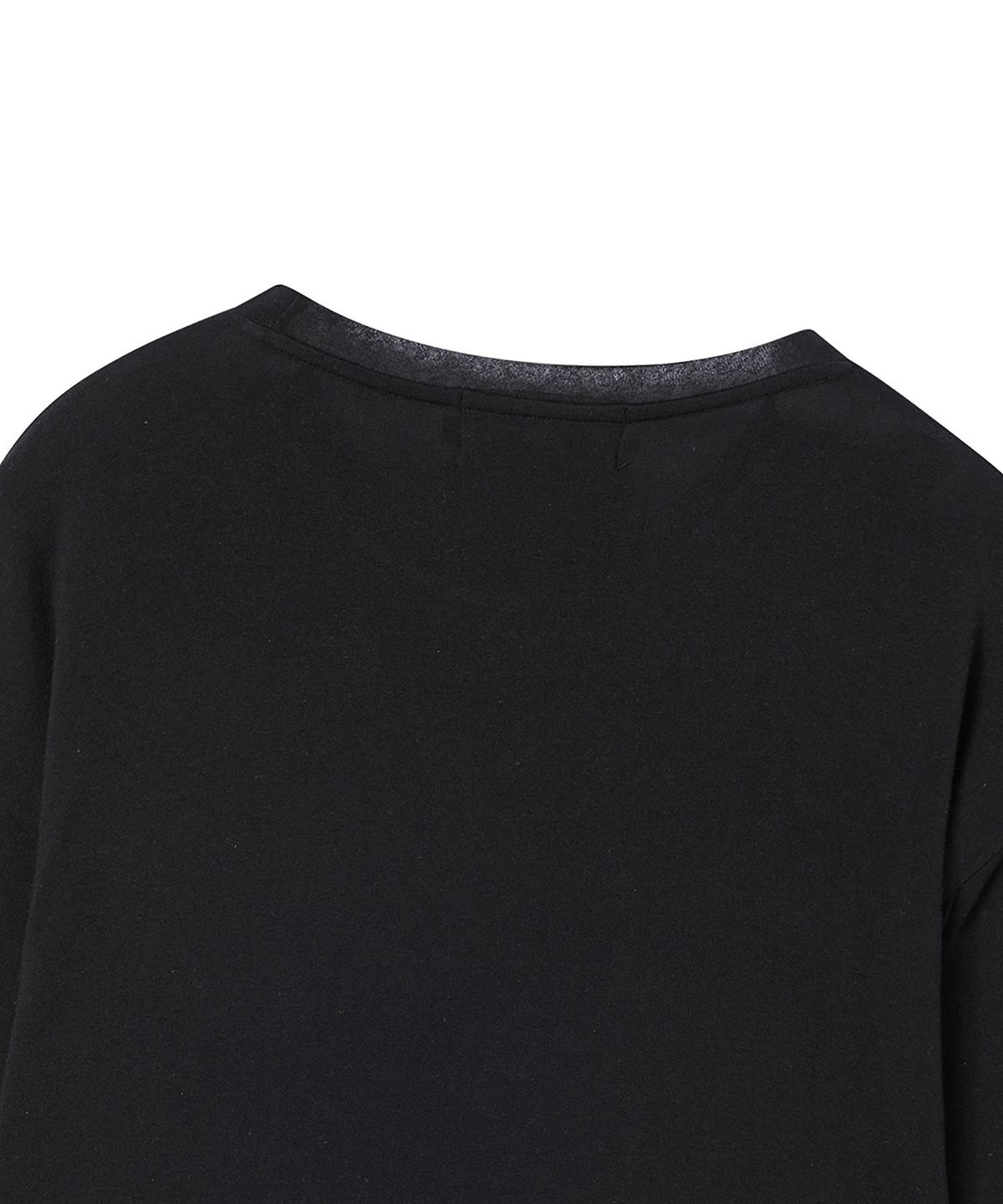 비욘드클로젯(BEYOND CLOSET) [COLLECTION LINE] 소프트 울 롱 슬리브 블랙