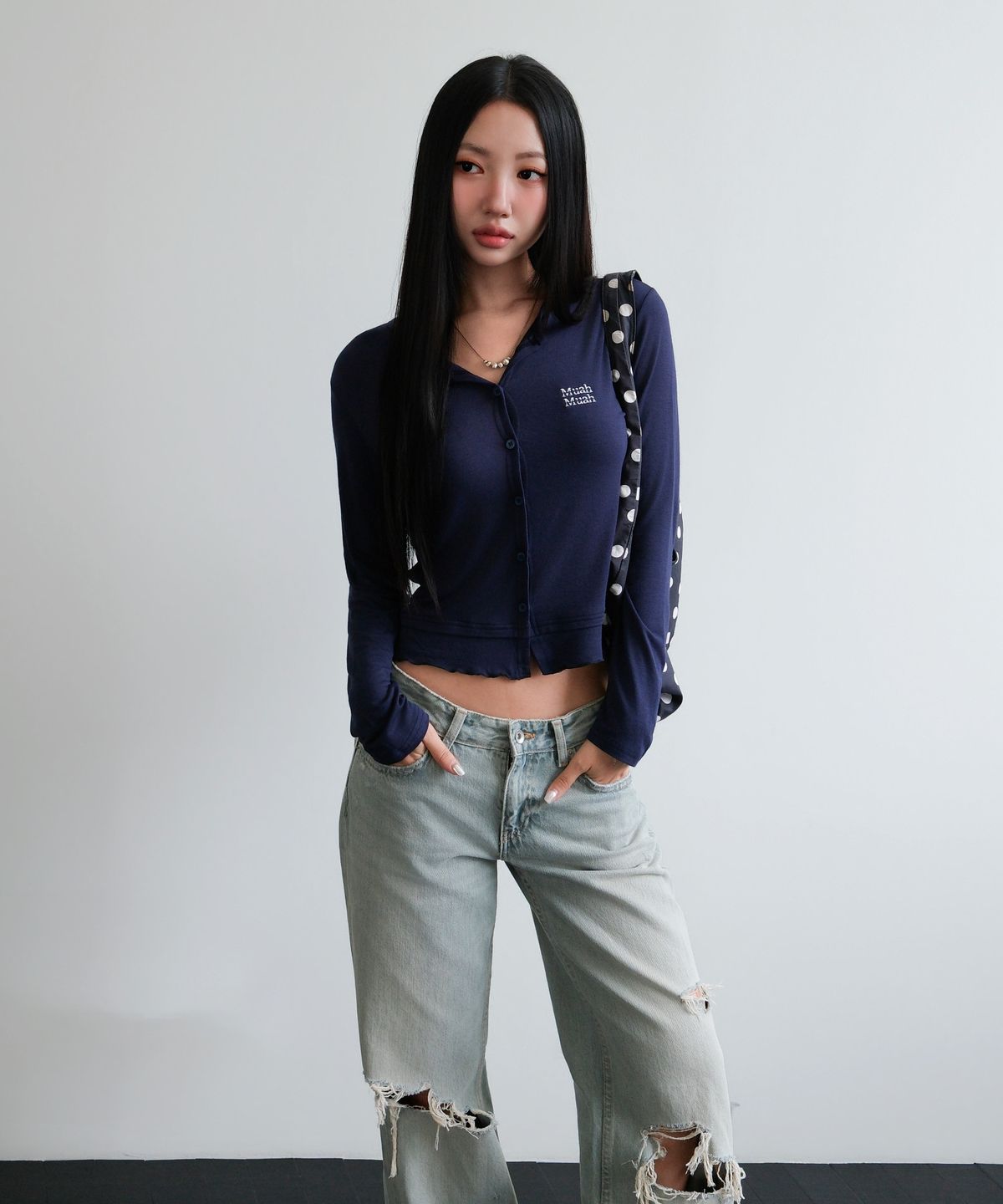 무아무아(MUAHMUAH) 레이어드 프릴 가디건 [네이비]