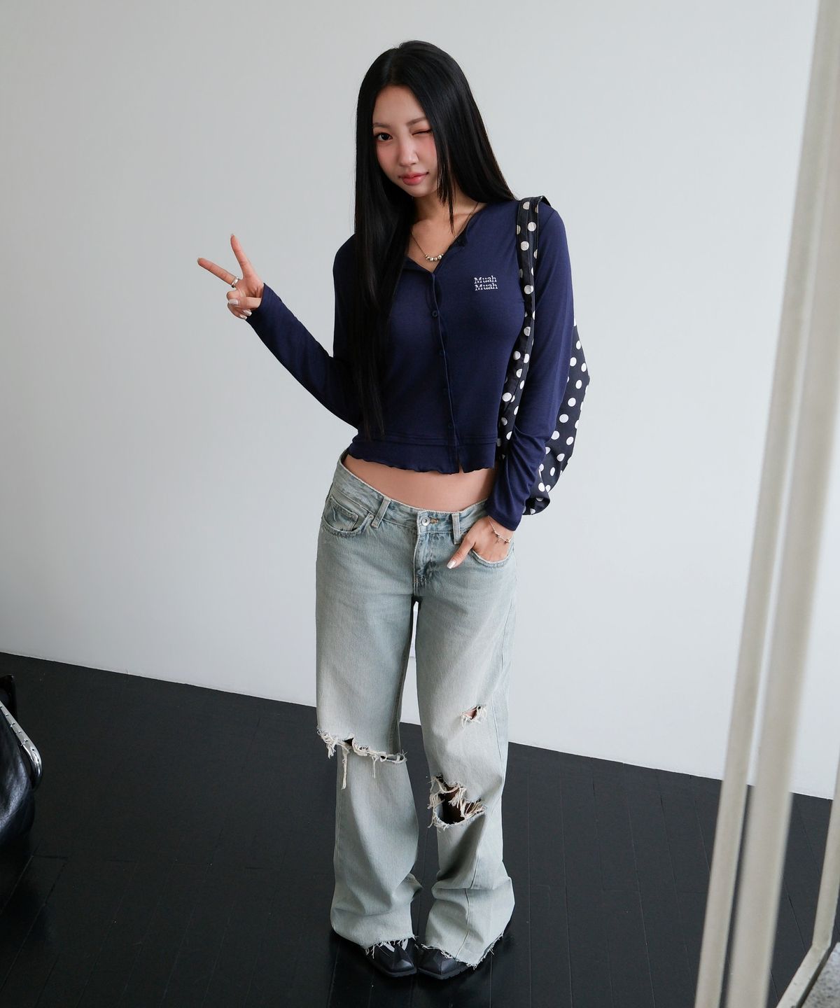 무아무아(MUAHMUAH) 레이어드 프릴 가디건 [네이비]