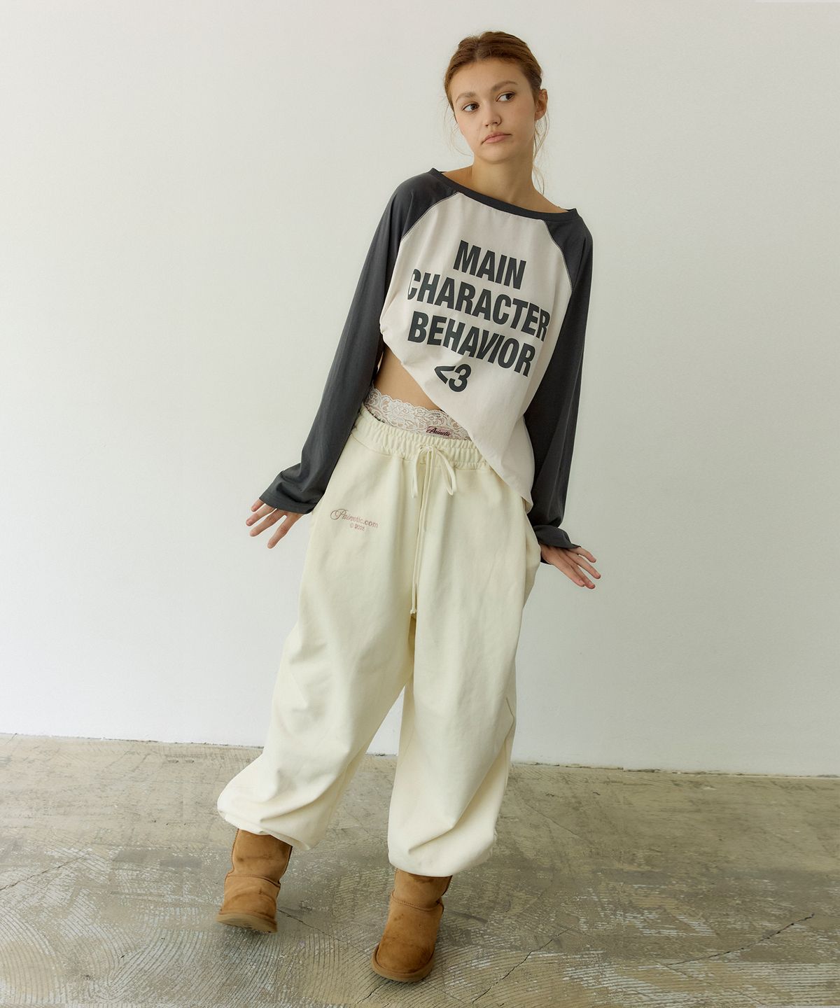 페이네틱(PAINETIC) Main Character Raglan Tee (CHARCOAL)