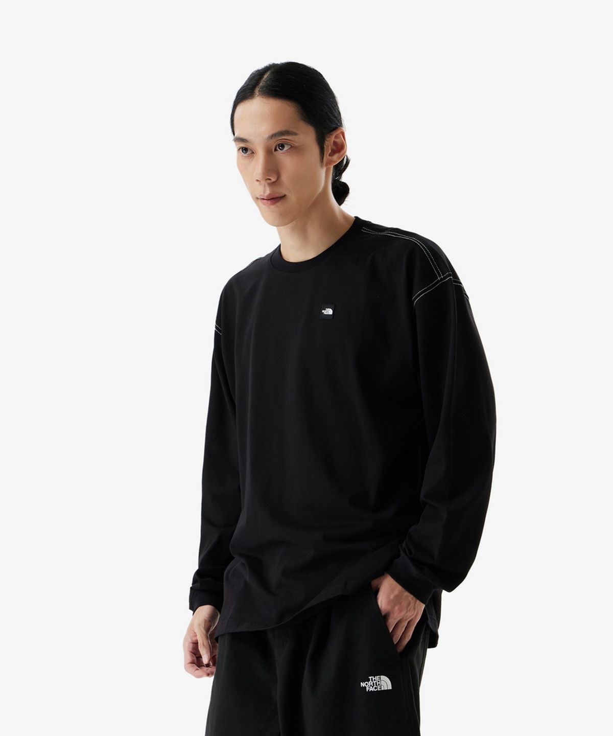 노스페이스(THE NORTH FACE) NT7TS50J 에센셜 긴팔 티셔츠 BLACK