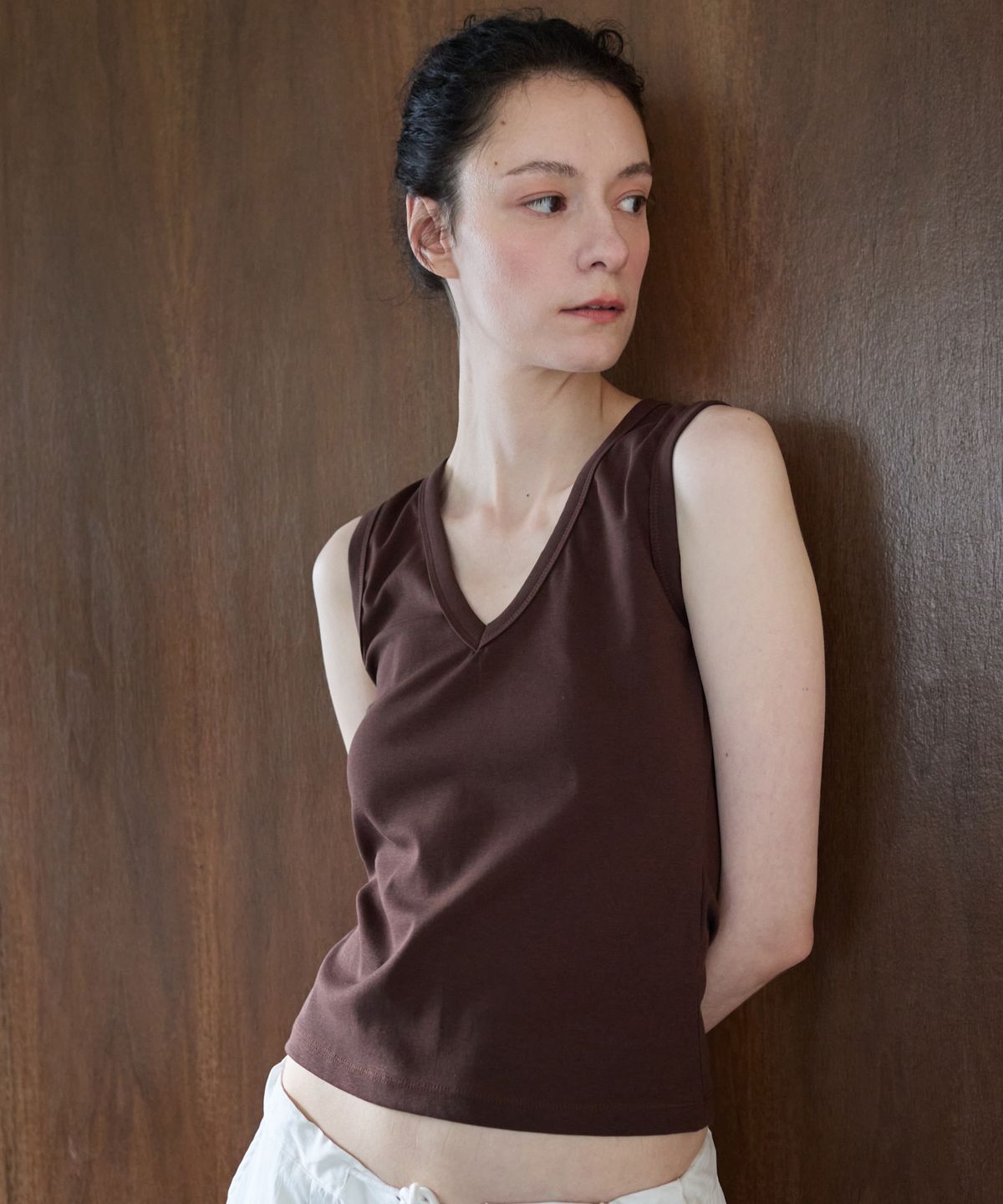 누베르(NUVERE) Loe Sleeveless Brown