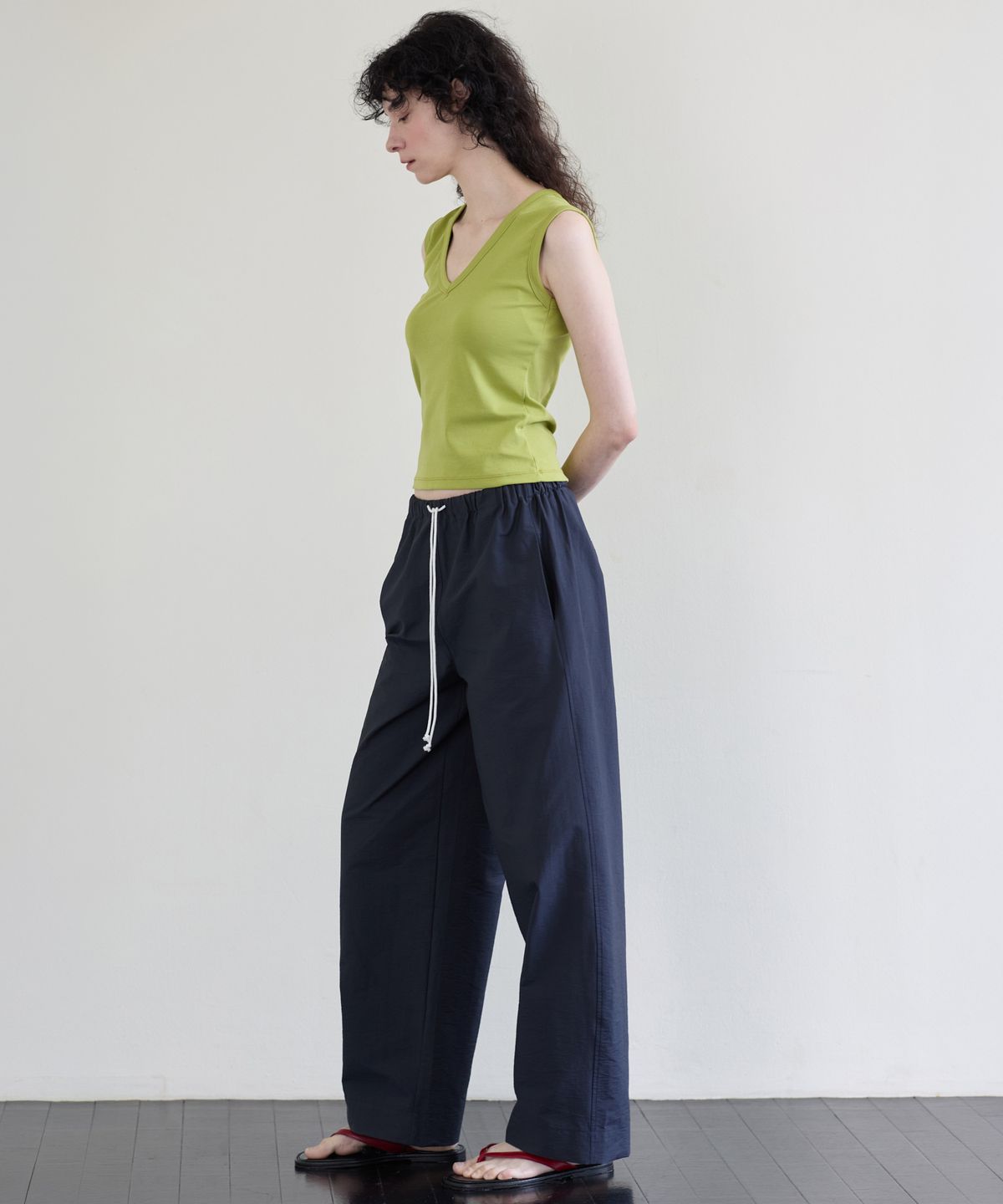누베르(NUVERE) Loe Sleeveless Lime
