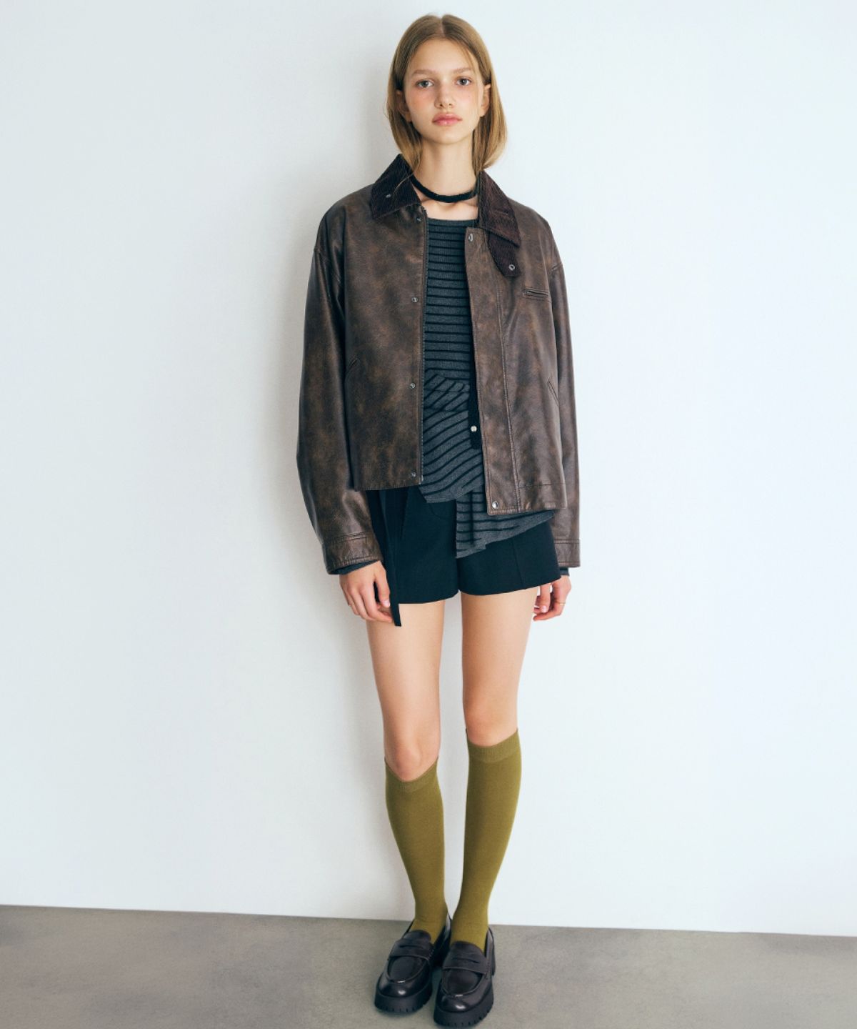 미쏘(MIXXO) 페이크레더 배색자켓_MIWJLGT21G