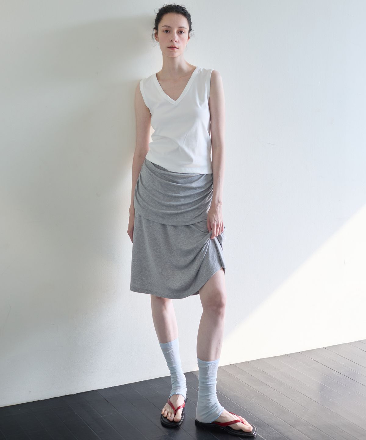 누베르(NUVERE) Layer Jersey Skirt Gray