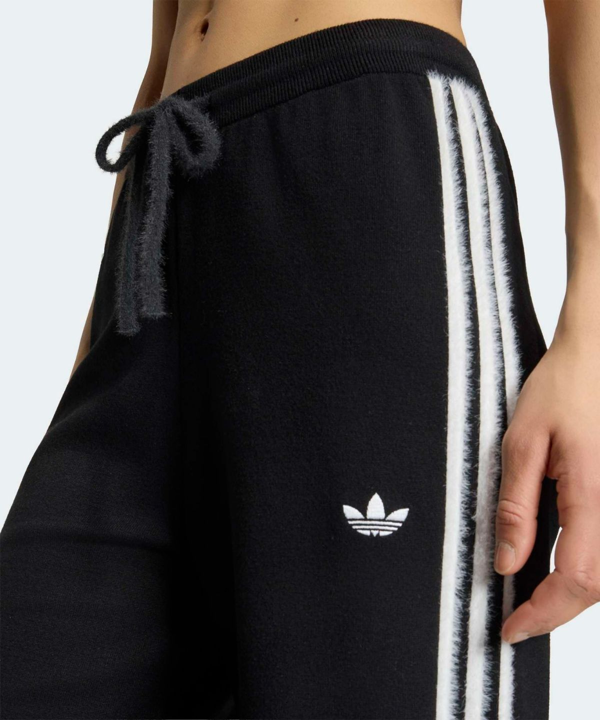 아디다스(ADIDAS) 니트 파이어버드 트랙 팬츠 - 블랙:화이트 / KS9363