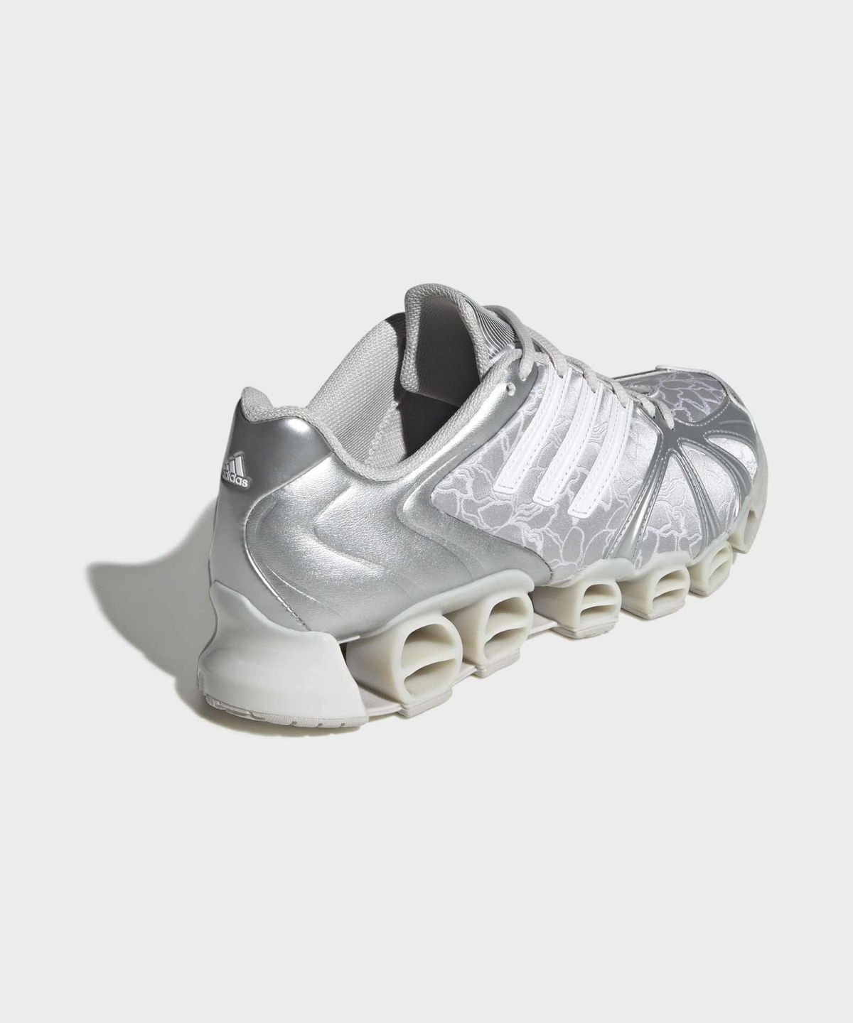 아디다스(ADIDAS) 메가 고스트라이드 - 그레이:화이트:실버메탈릭 / KI4645