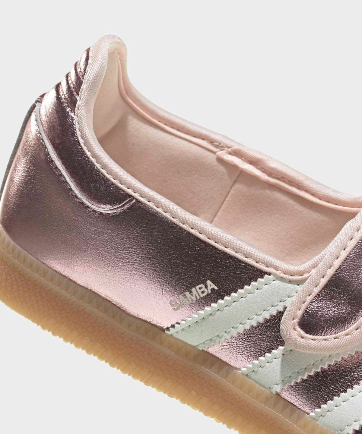 아디다스(ADIDAS) 삼바 제인 - 원더쿼츠:화이트 / HQ7708