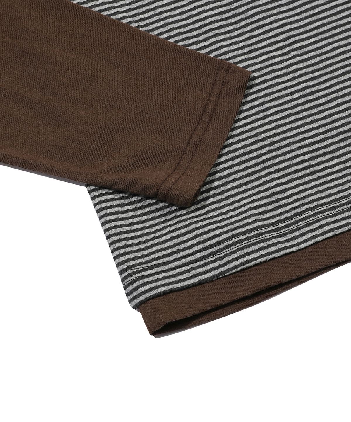 메인부스(MAINBOOTH) Layered Border T-shirt(BROWN)