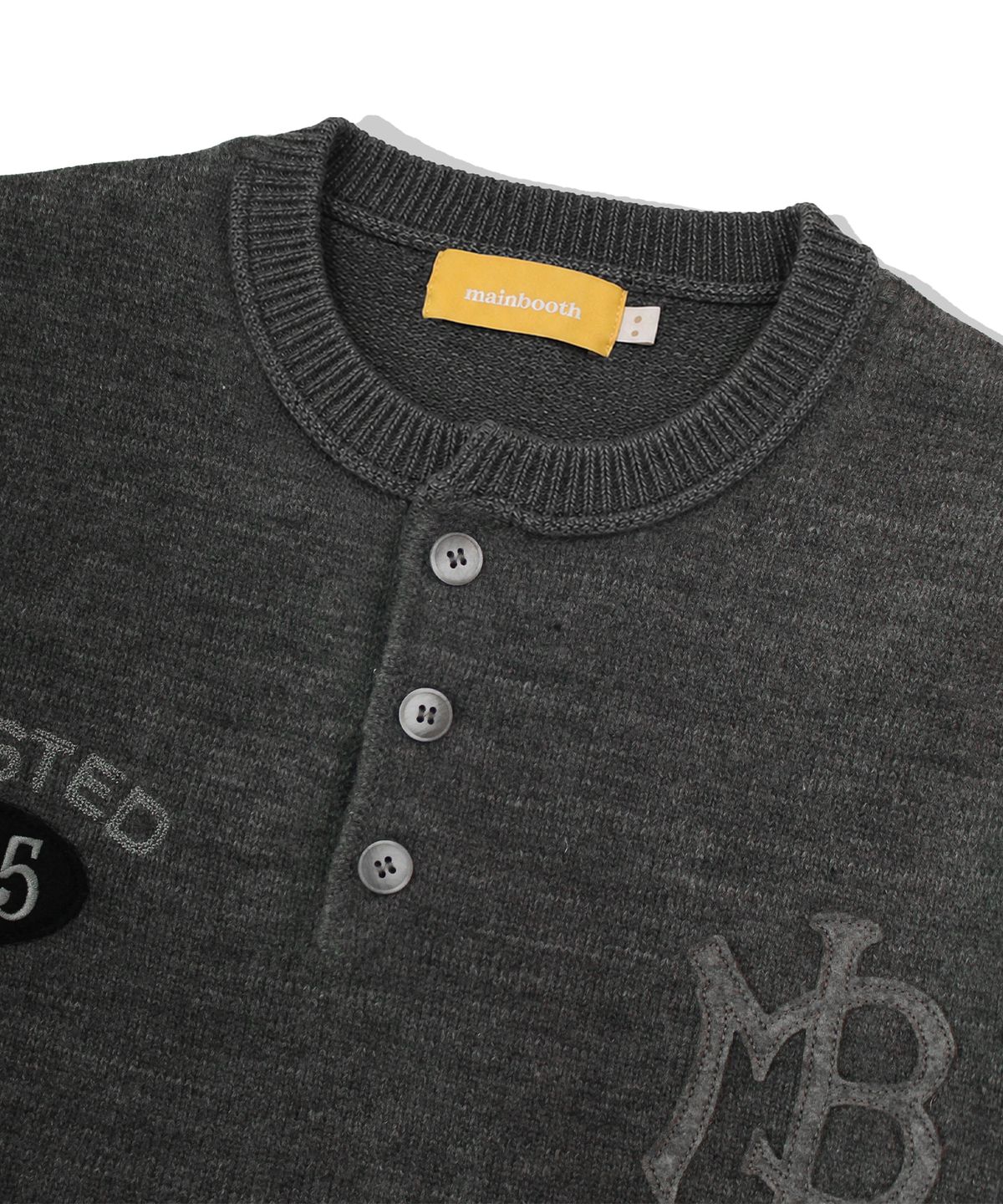 메인부스(MAINBOOTH) Heritage Henley Sweater(CHARCOAL)