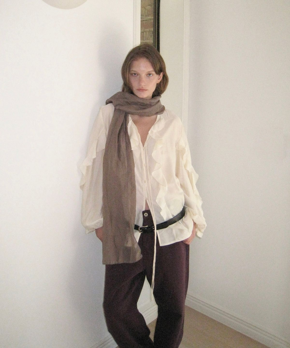 어패럴아카이브(APPAREL ARCHIVE) Tico frill blouse - Beige