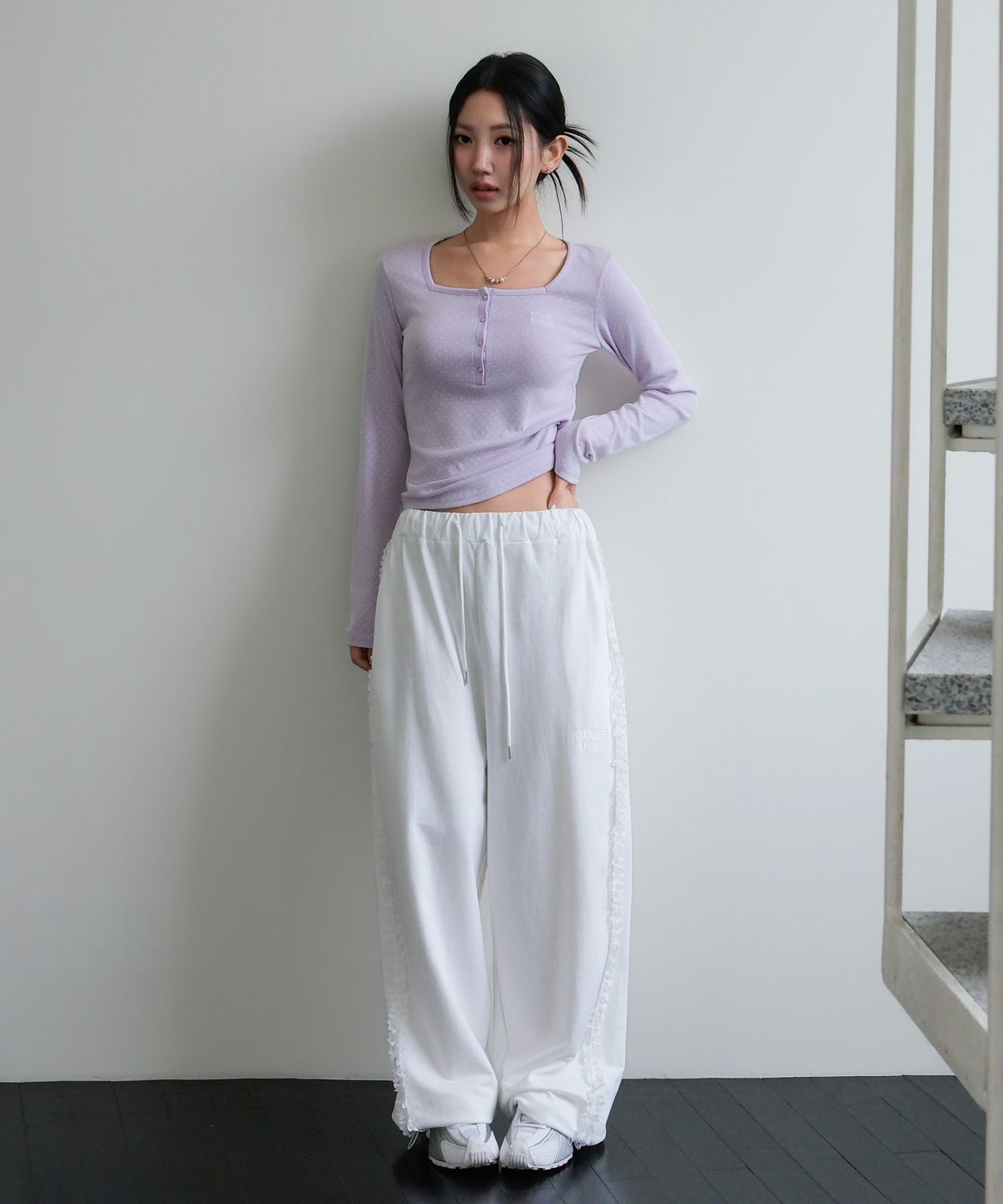 무아무아(MUAHMUAH) 레이스 밴드 와이드 밴딩팬츠 [화이트]