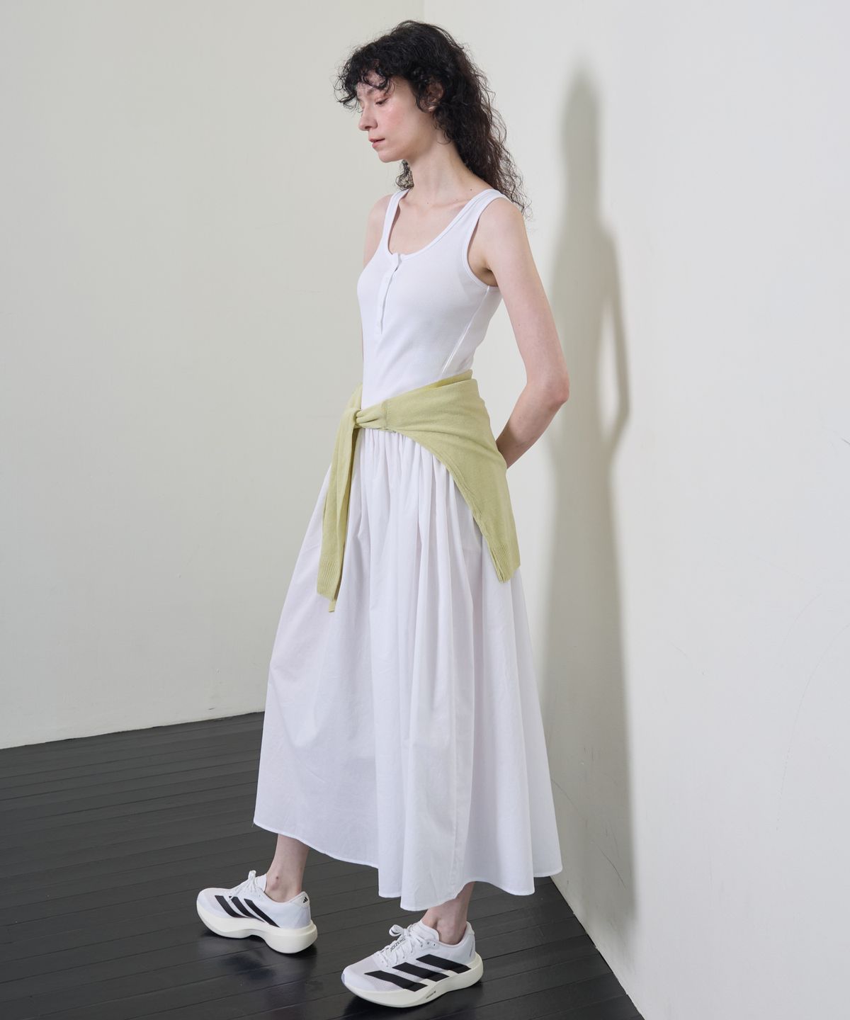 누베르(NUVERE) Base Onepiece White