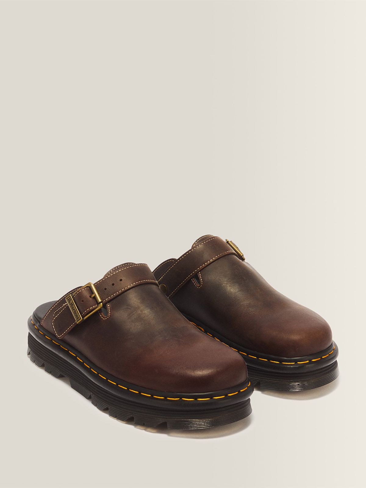 닥터마틴(DR.MARTENS) 제브잭 뮬 크레이지 호스