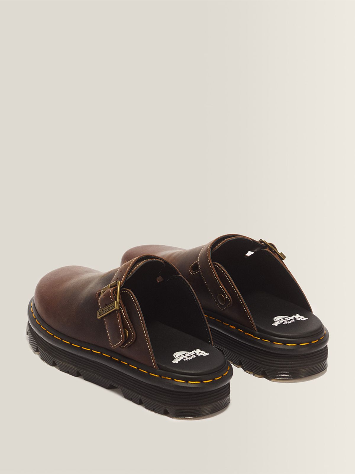 닥터마틴(DR.MARTENS) 제브잭 뮬 크레이지 호스