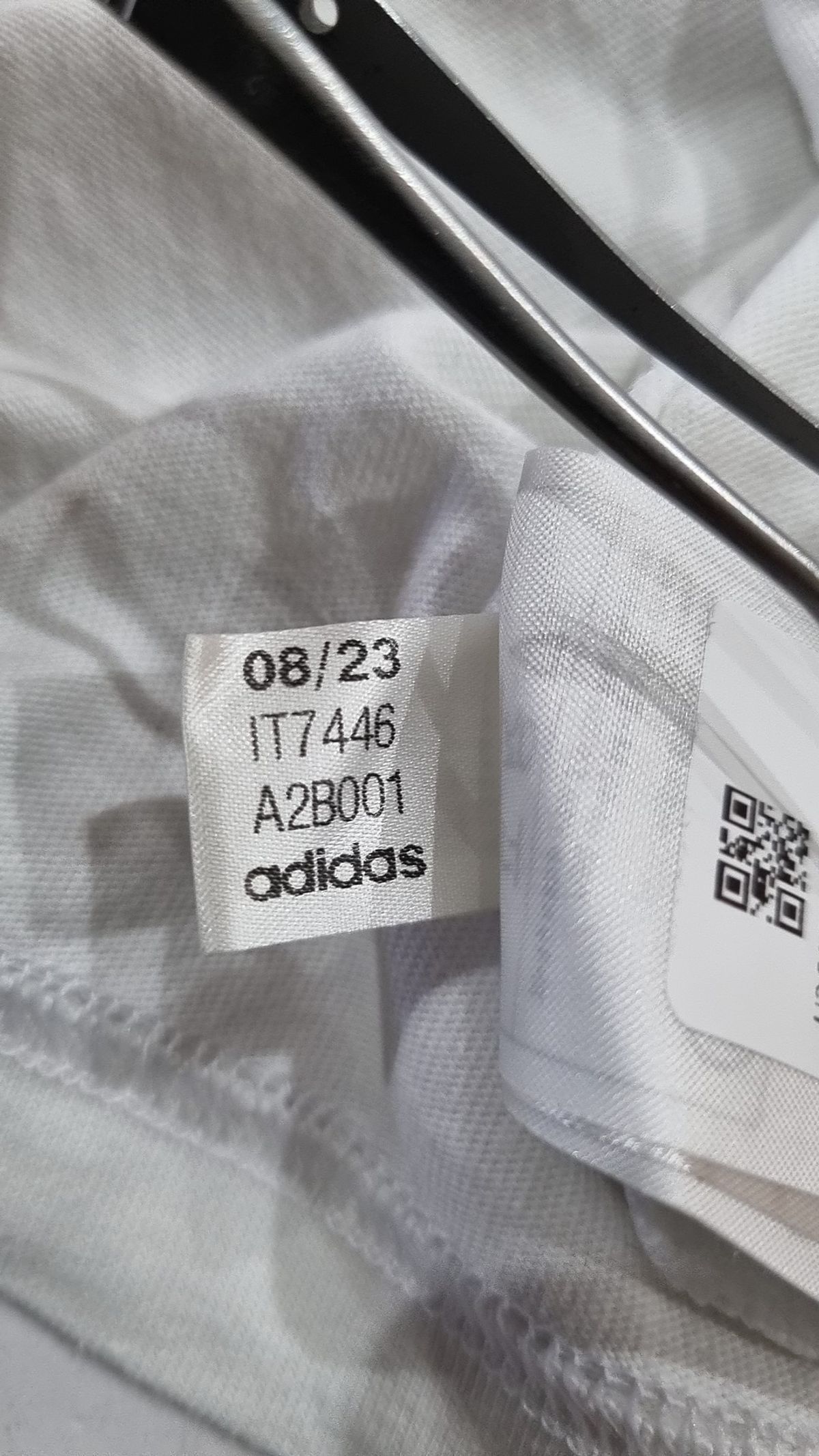 아디다스(ADIDAS) 래글런 커트라인 티 - 화이트 / IT7446 L