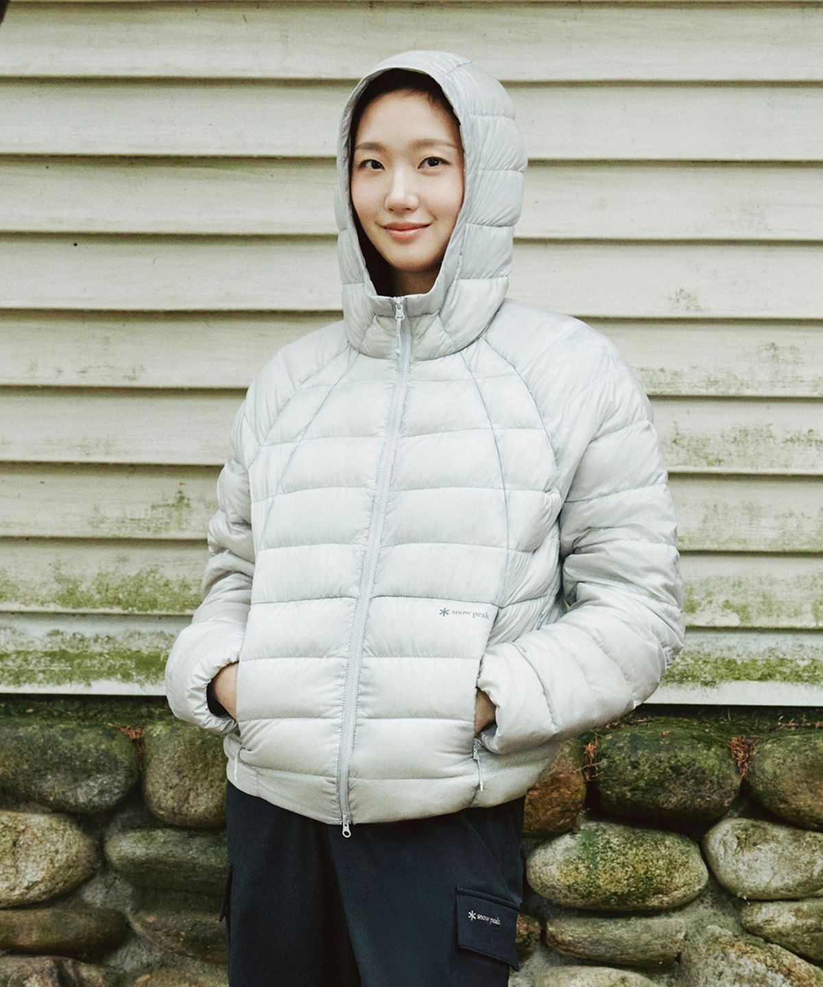 스노우피크 어패럴(SNOWPEAK APPAREL) 에어클라우드 여성 10D 경량 구스 다운 자켓 Ice (S26WWTDJ71) Gray