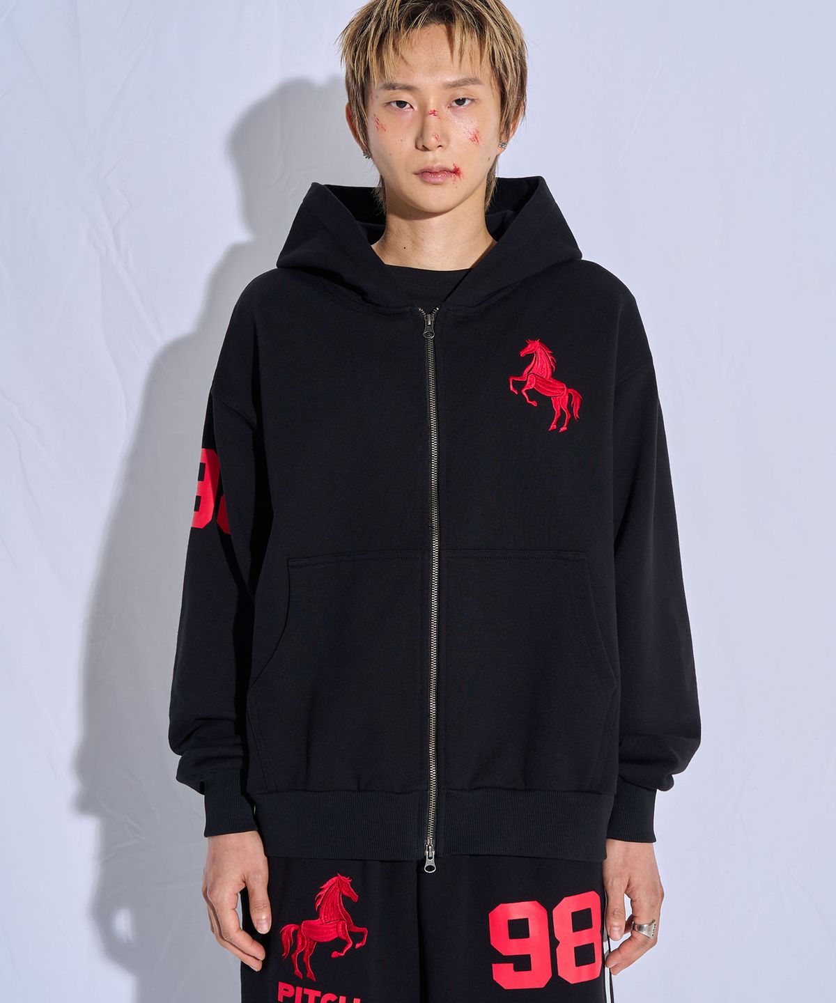 피치블랙(PITCHBLACK) WESTERN HORSE 98 HOOD ZIP-UP (BLACK)