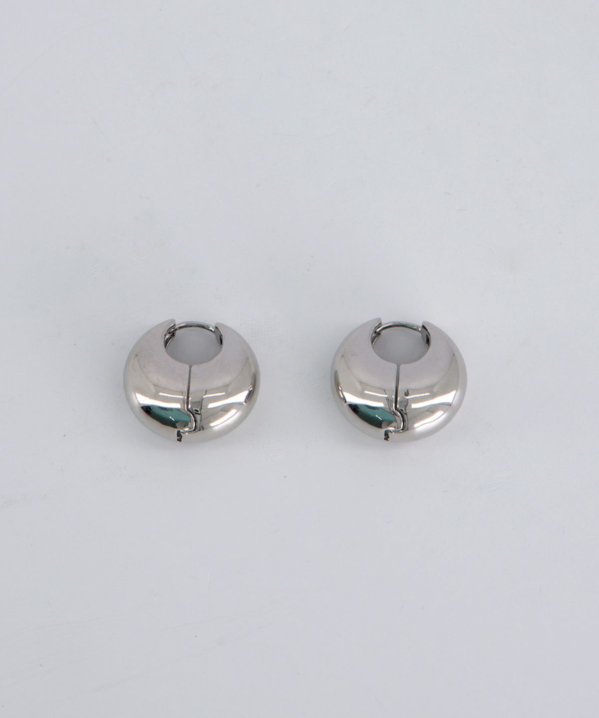 앤 서울(ANNE SEOUL) Baggu earring