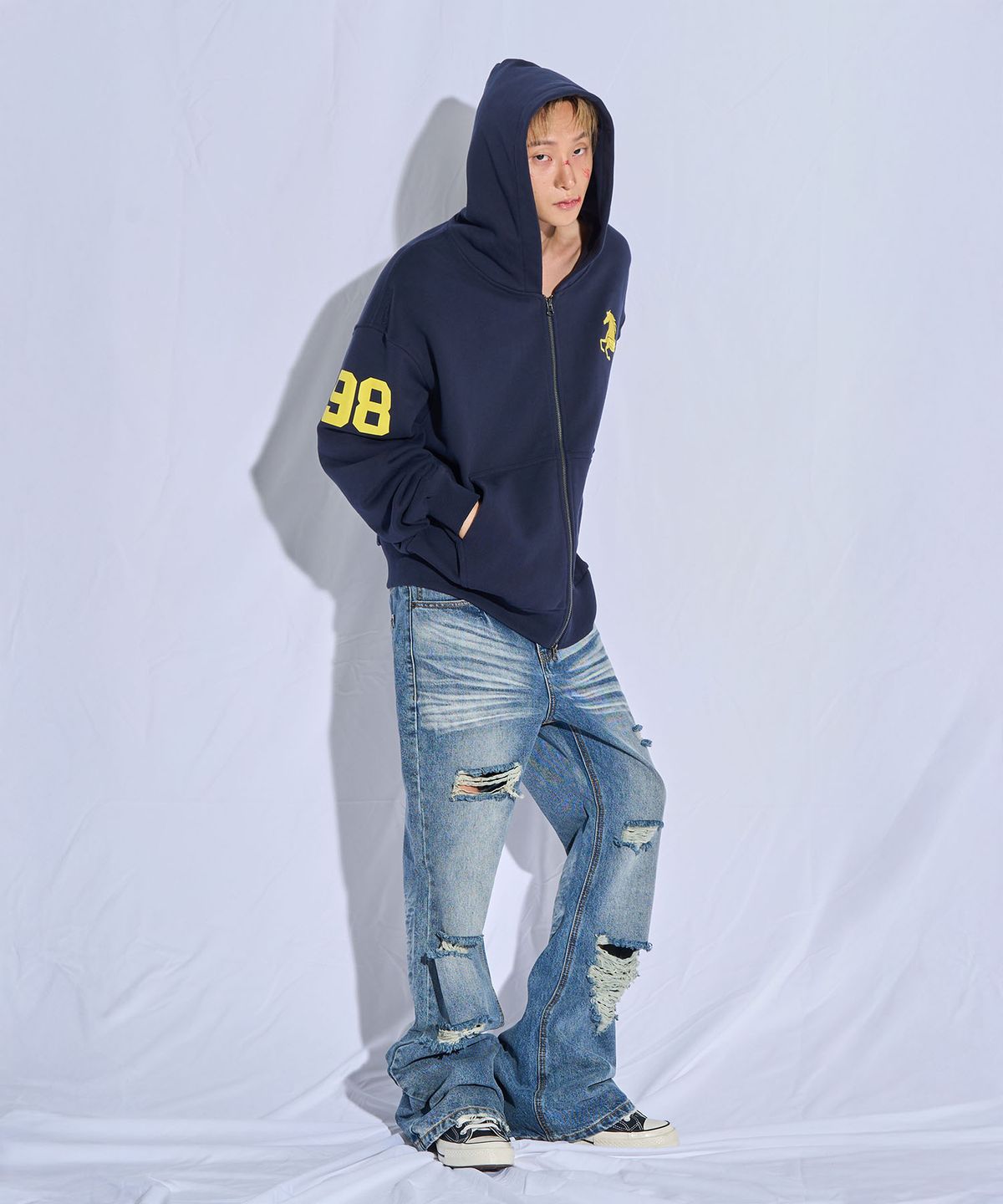 피치블랙(PITCHBLACK) WESTERN HORSE 98 HOOD ZIP-UP (NAVY)