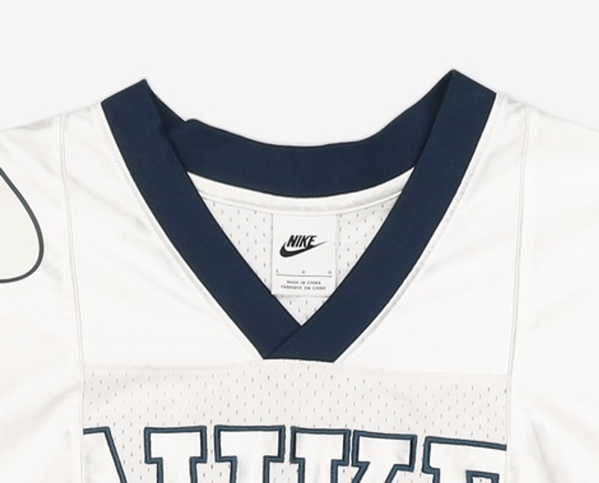 나이키(NIKE) 스포츠웨어 스트리트 오버사이즈 반소매 그래픽 저지 W - 세일:아머리 네이비 / HJ0281-133 L