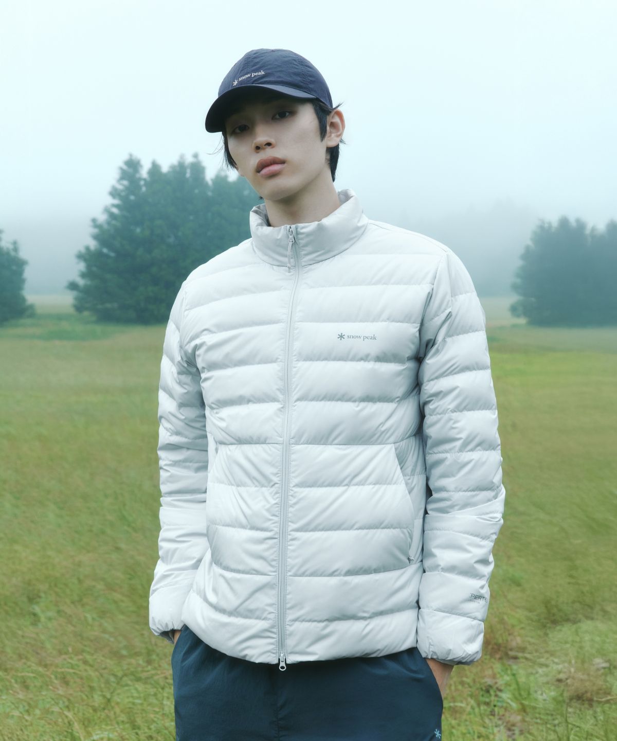 스노우피크 어패럴(SNOWPEAK APPAREL) 에어노바 퍼텍스 퀀텀 스탠드넥 경량 다운 자켓 (S26WUPDJ16) Light Gray