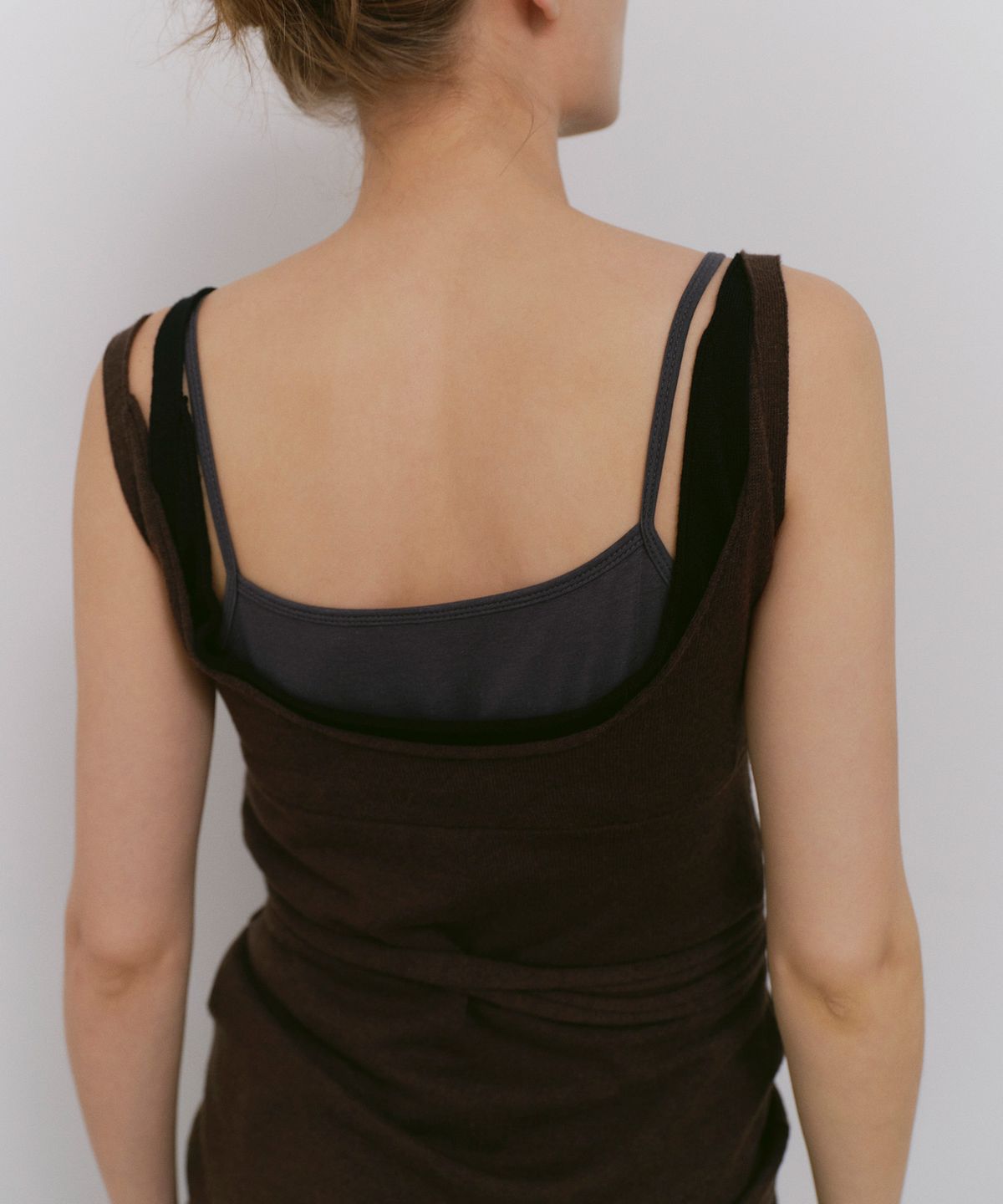 카셀(CACELE) RAW CUT STRAP DRESS, BROWN