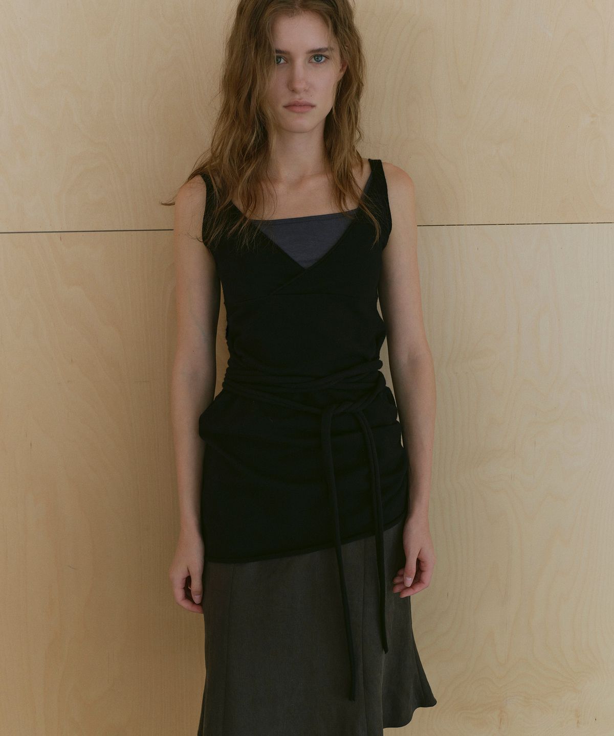 카셀(CACELE) RAW CUT STRAP DRESS, BLACK