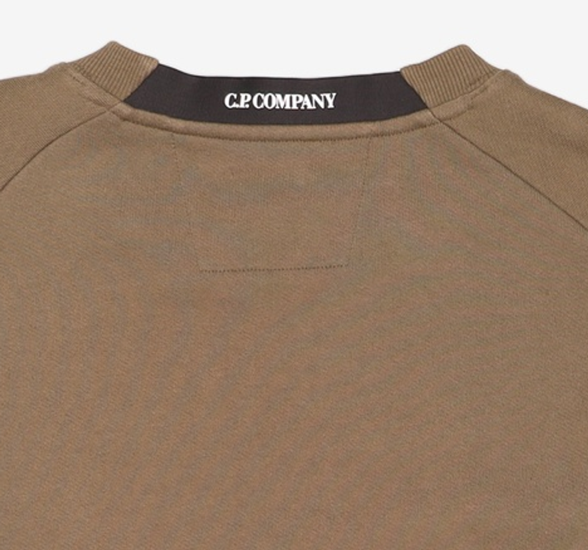 씨피 컴퍼니(CP Company) 남성 렌즈 와펜 다이고날 코튼 맨투맨 - 토탈 이클립스 / 10CMSS045A005086W888 3XL