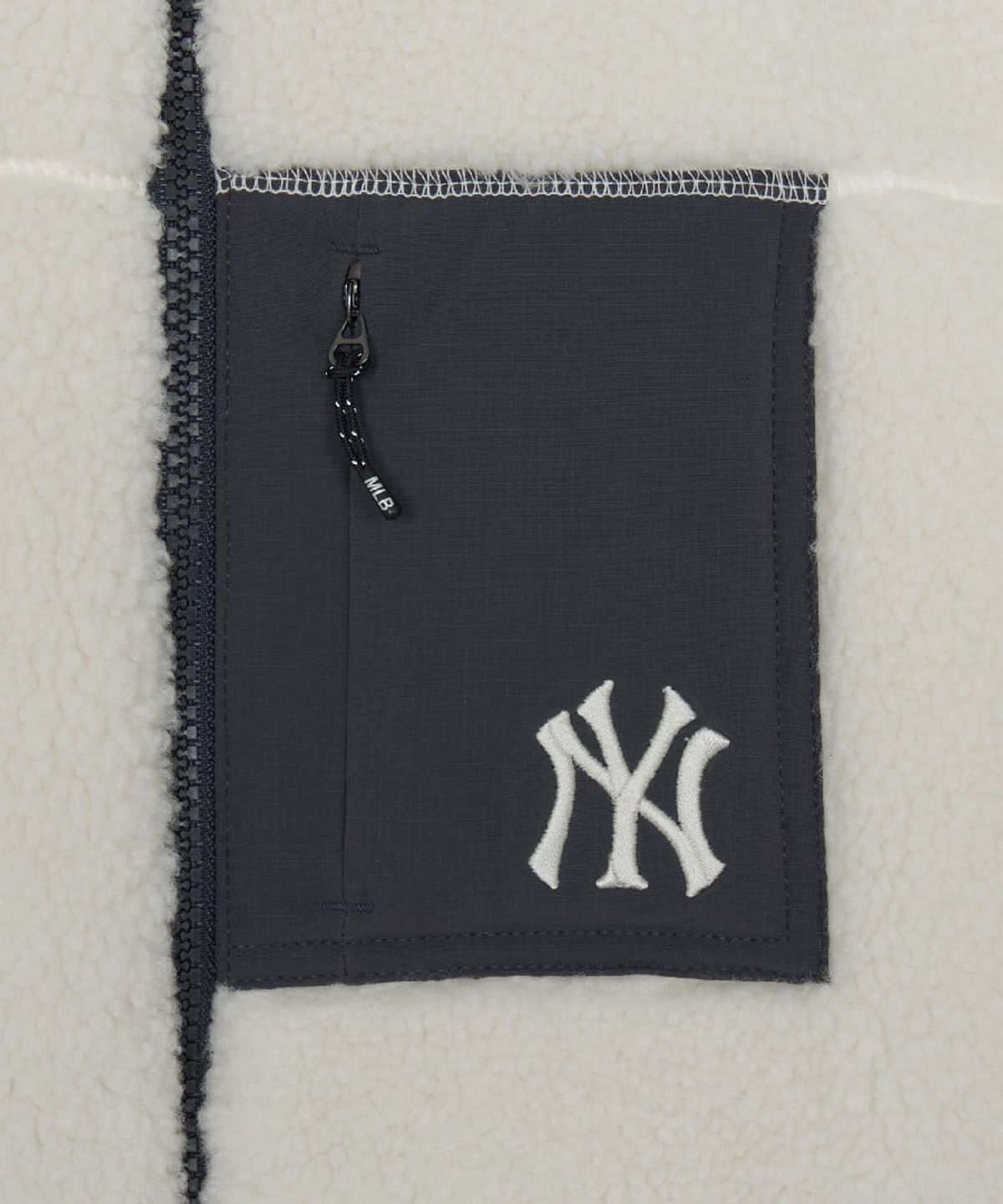 엠엘비 키즈(MLB KIDS) 아웃도어 포켓포인트 베스트 플리스 집업 NY (Cream)