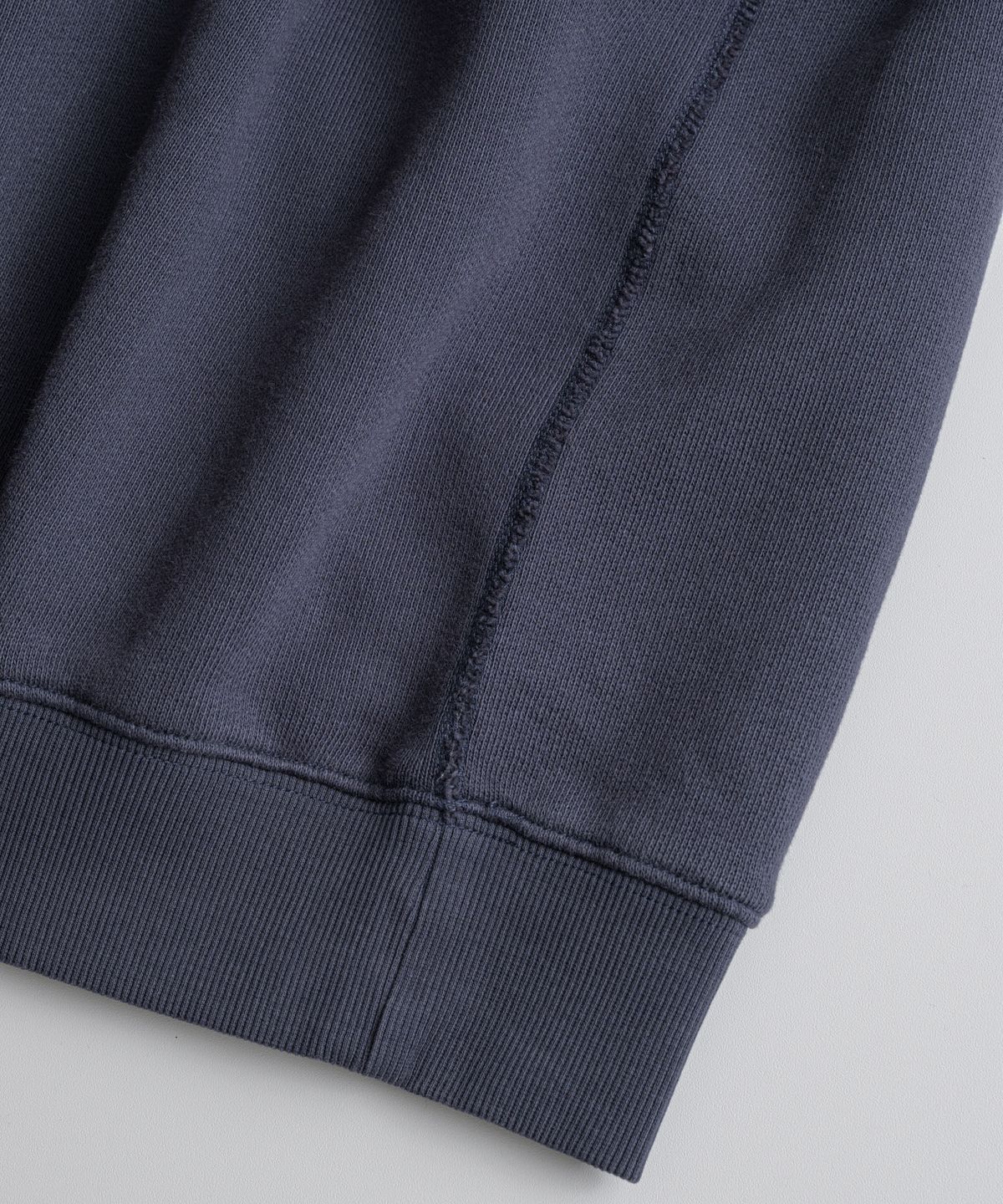비헤비어(BEHEAVYER) CLASSIC SWEAT SHIRTS grape