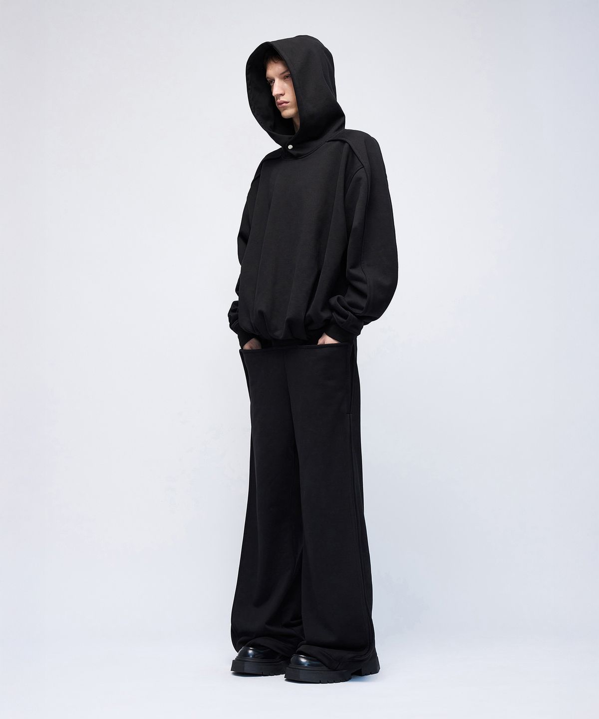 몰프(MORPH) Organism  Draped Hoodie