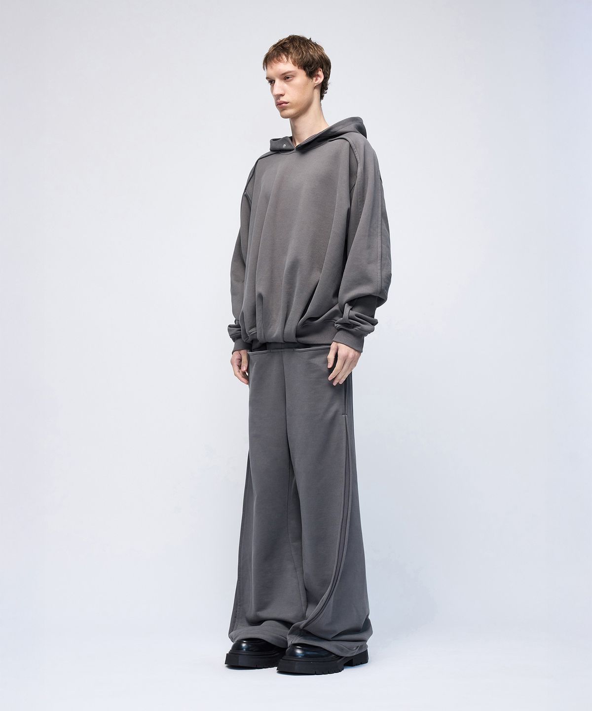 몰프(MORPH) Organism  Draped Hoodie