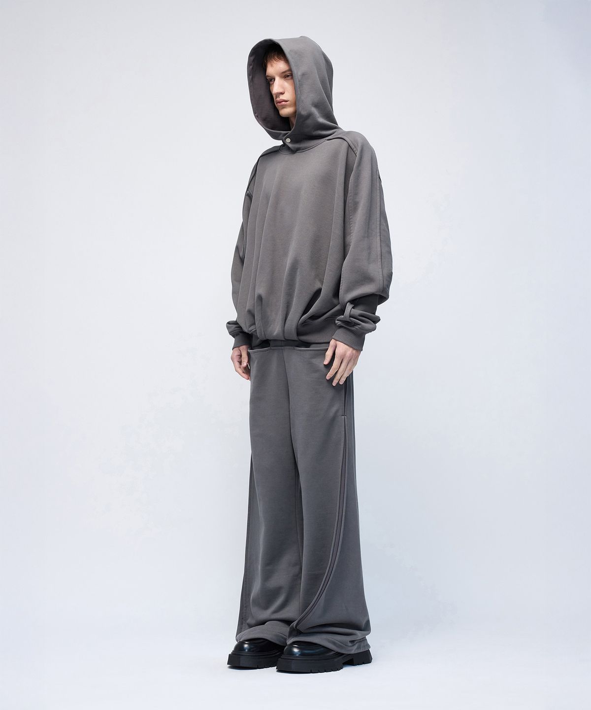 몰프(MORPH) Organism  Draped Hoodie