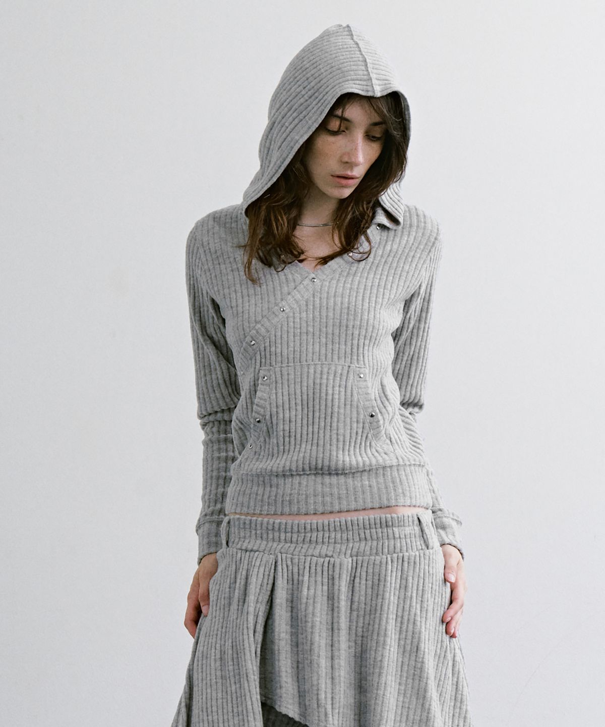 트리밍버드(TREEMINGBIRD) Hotfix Wrap Hoodie Set-up Top [ Melange Gray ]