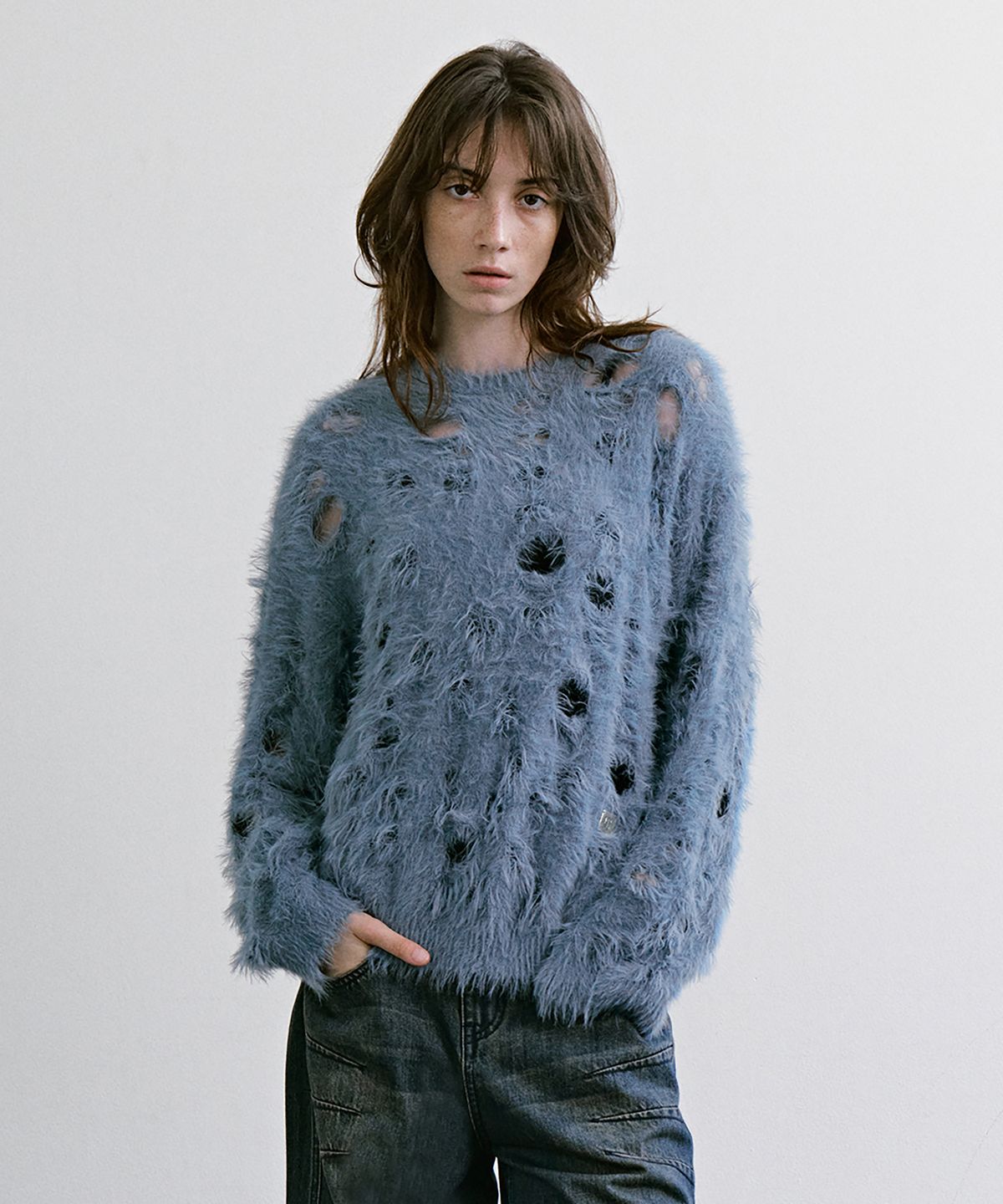 트리밍버드(TREEMINGBIRD) Shaggy distressed Hole Knit [ Blue ]