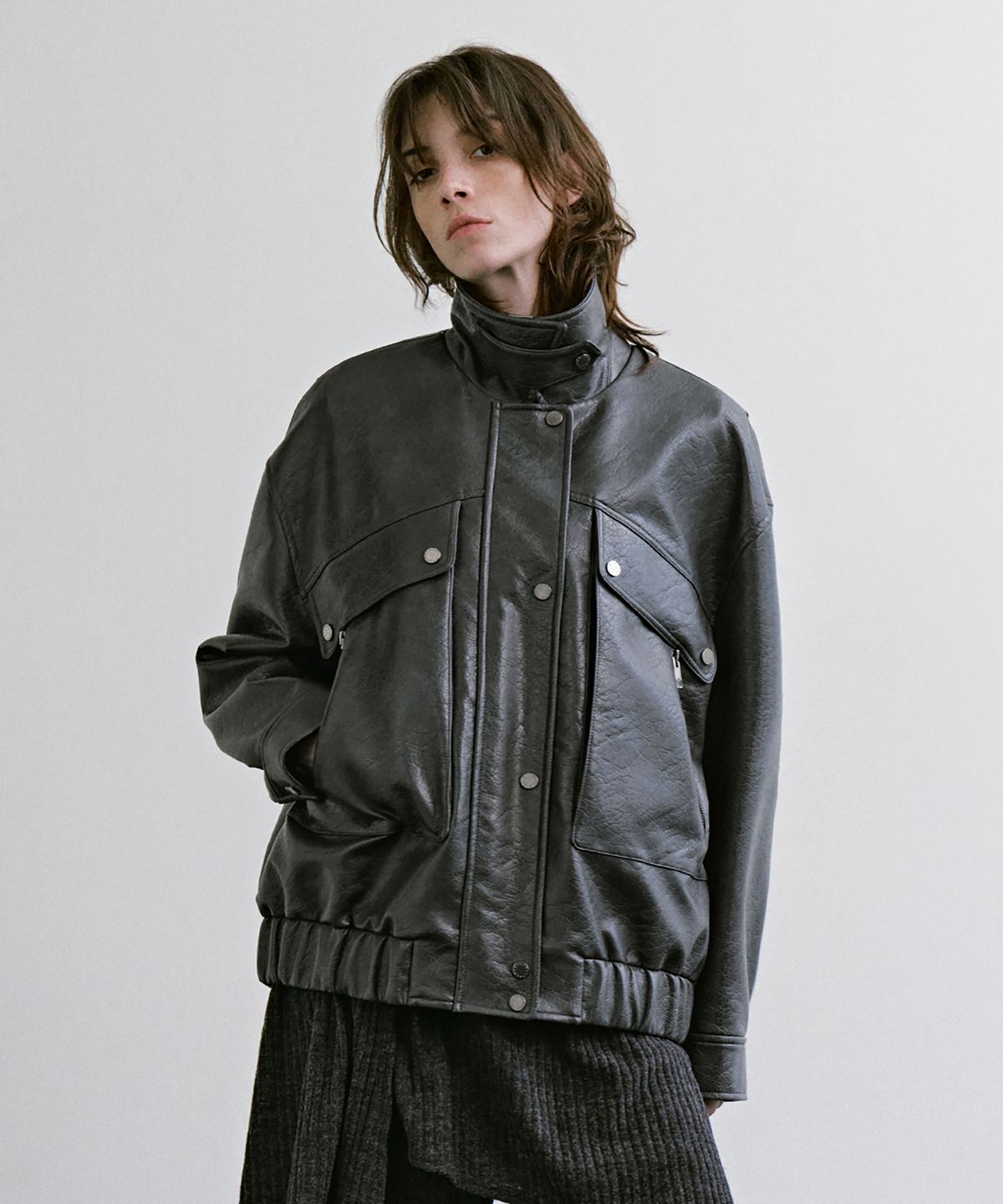 트리밍버드(TREEMINGBIRD) Diagonal Leather Blouson Jumper [ Gray ]
