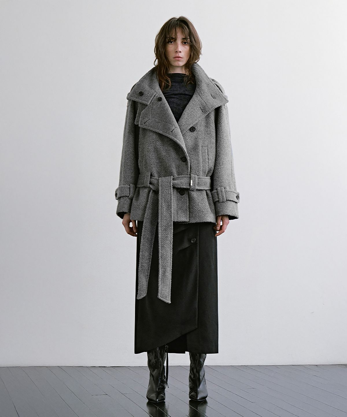 트리밍버드(TREEMINGBIRD) High-Neck Convertible Belted Half Coat [ Gray ]