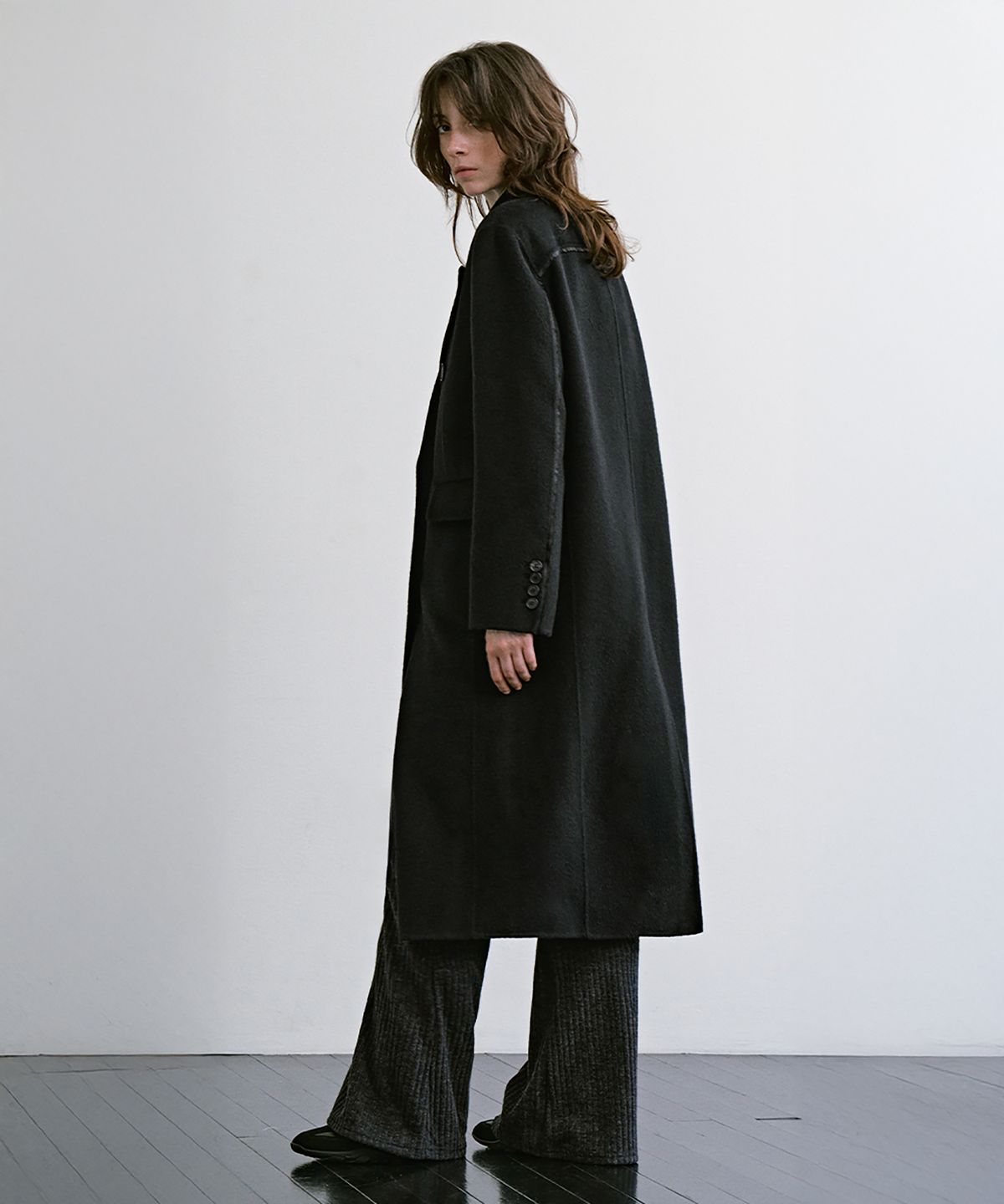트리밍버드(TREEMINGBIRD) Peaked-Lapel Double-Breasted Handmade Coat [ Black ]