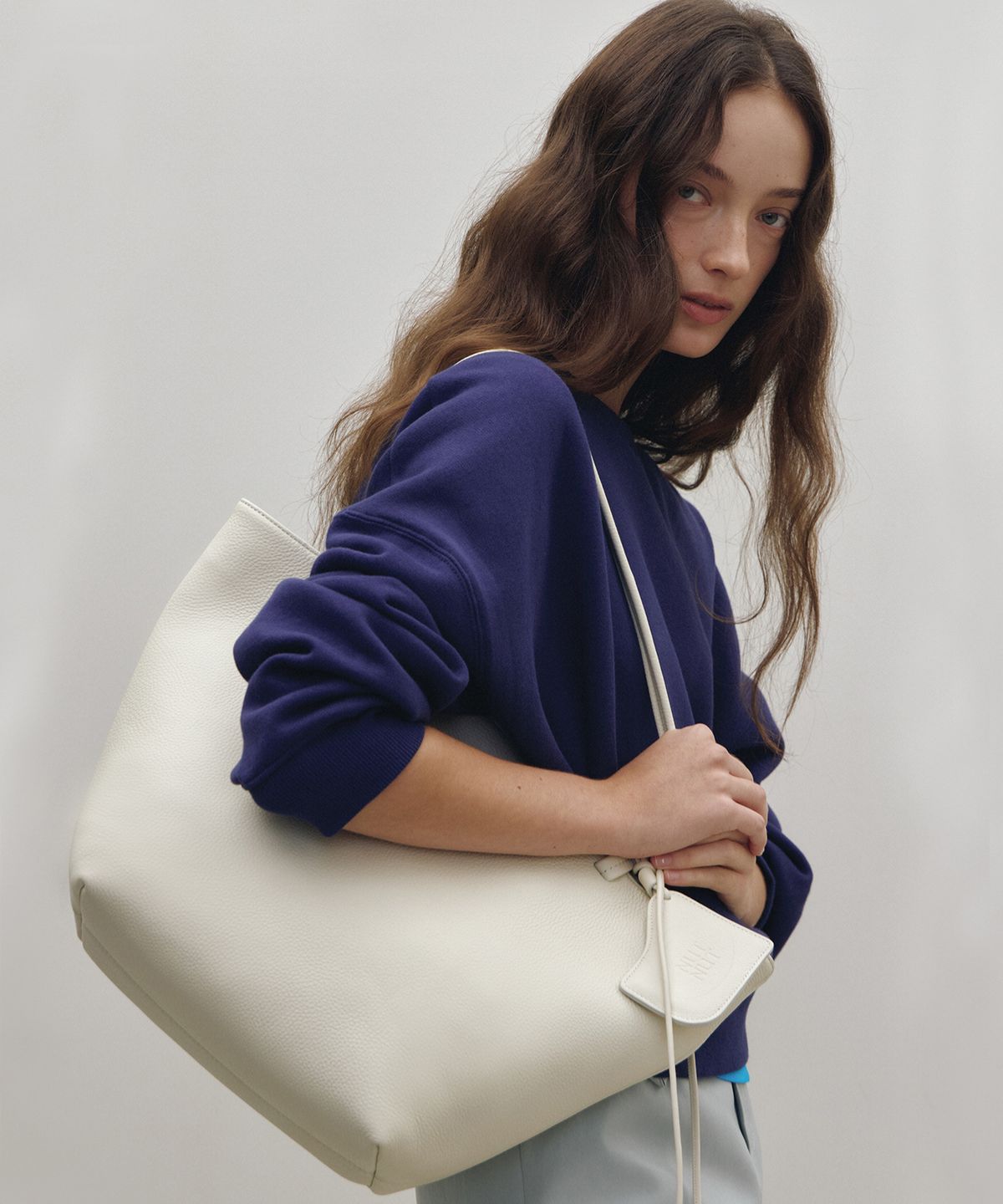 넛넛(NUTNUT) Rove Shoulder Bag - IVORY