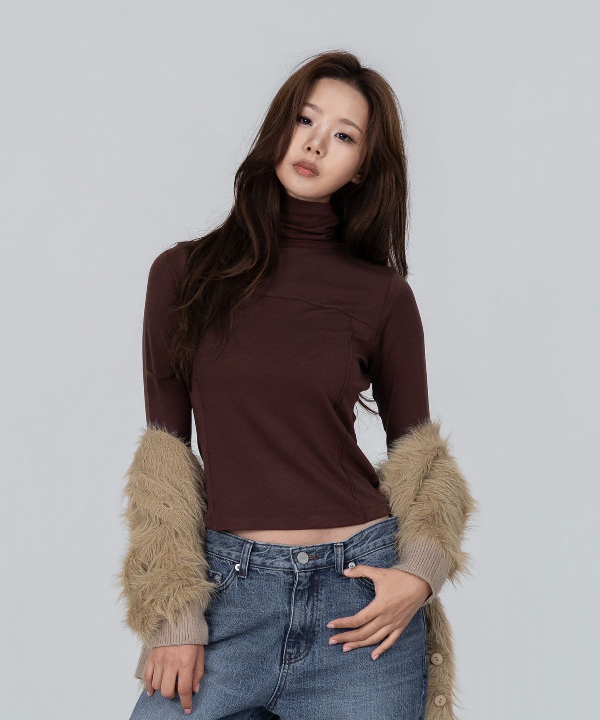 포스333(PHOS333) W Incision-Stitch Turtleneck/Brown