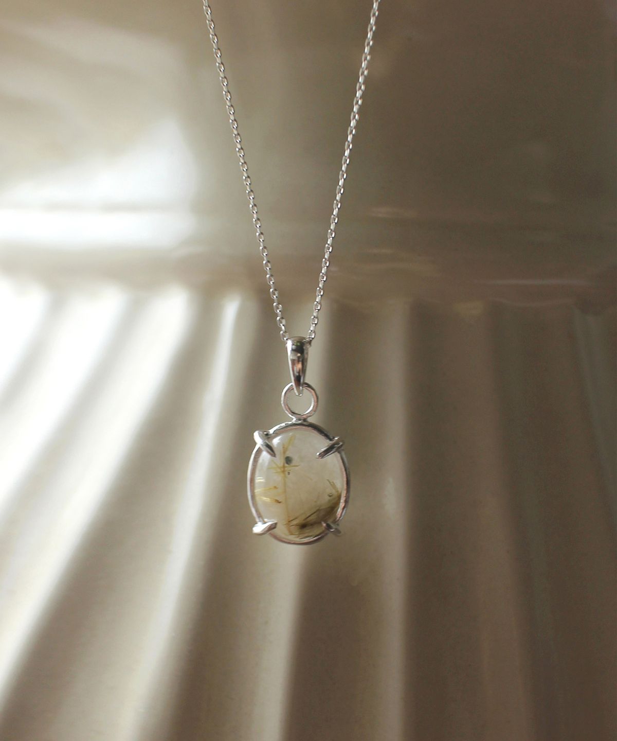 너울(NEOUL) Grandma Necklace - Golden Rutile