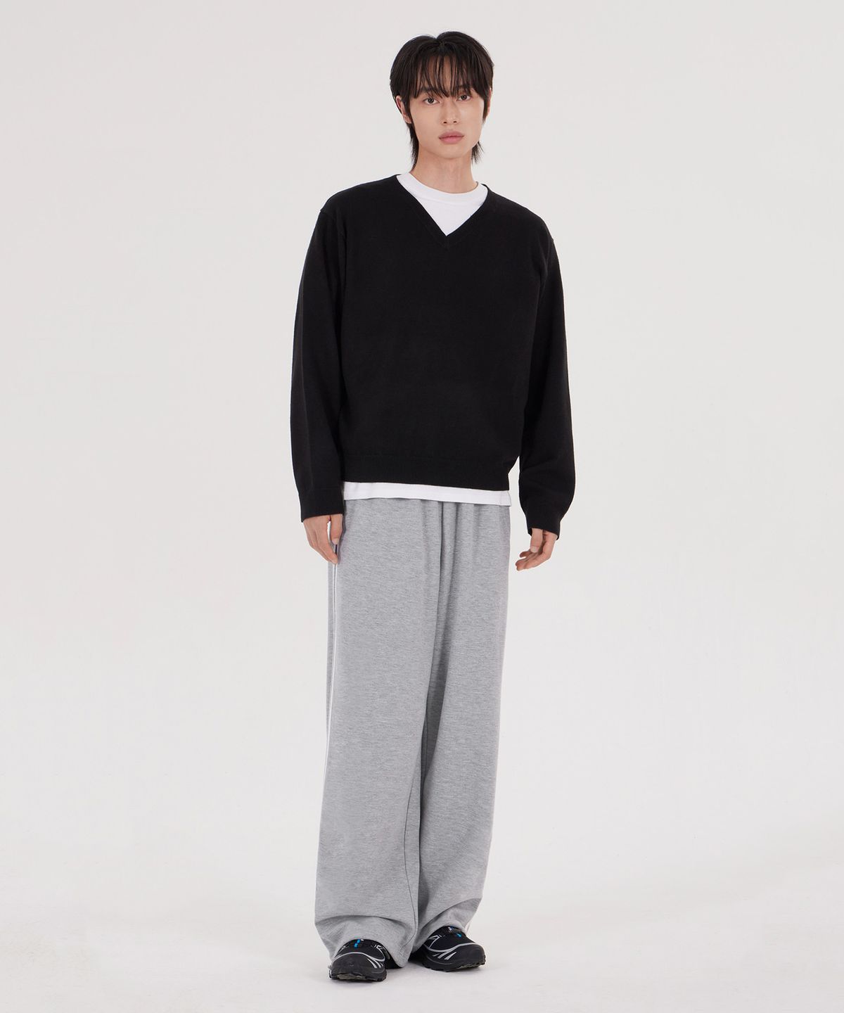 굿라이프웍스(GLW) [unisex] 소프트 브이넥 니트 블랙