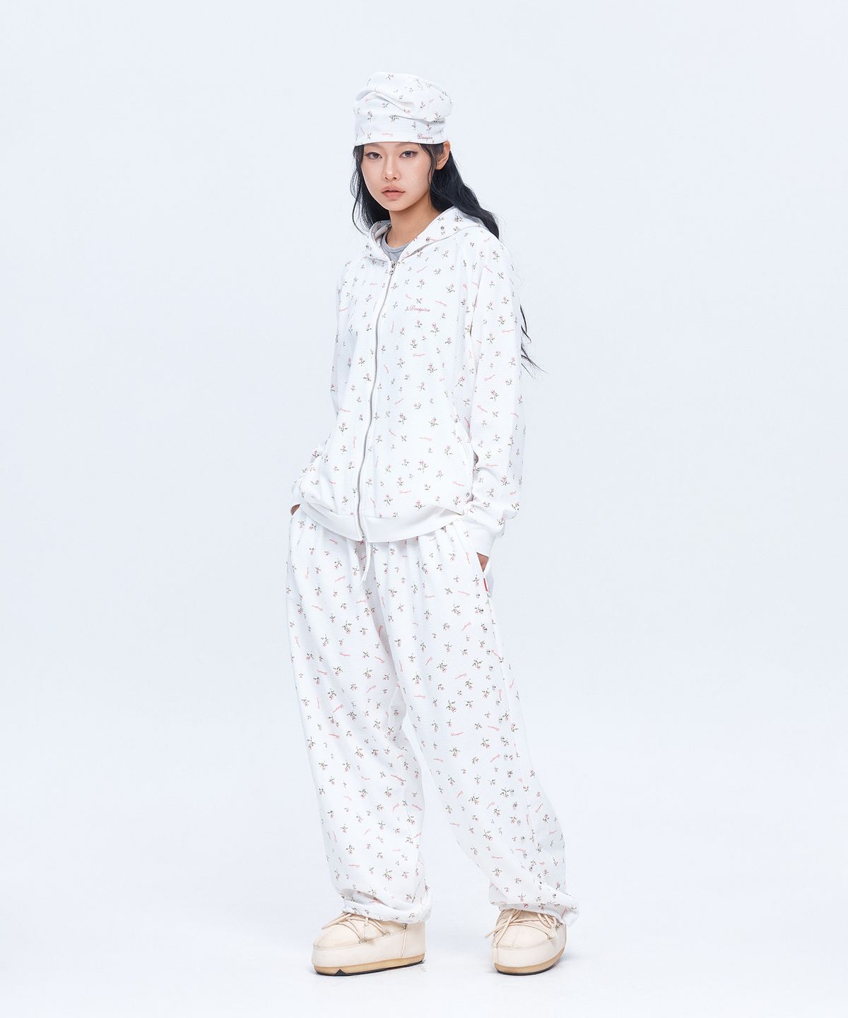 디오스피스(DAUSPICE) (DUC) Waffle Relaxed Zip-up Hoodie & Pants Flower Set-up