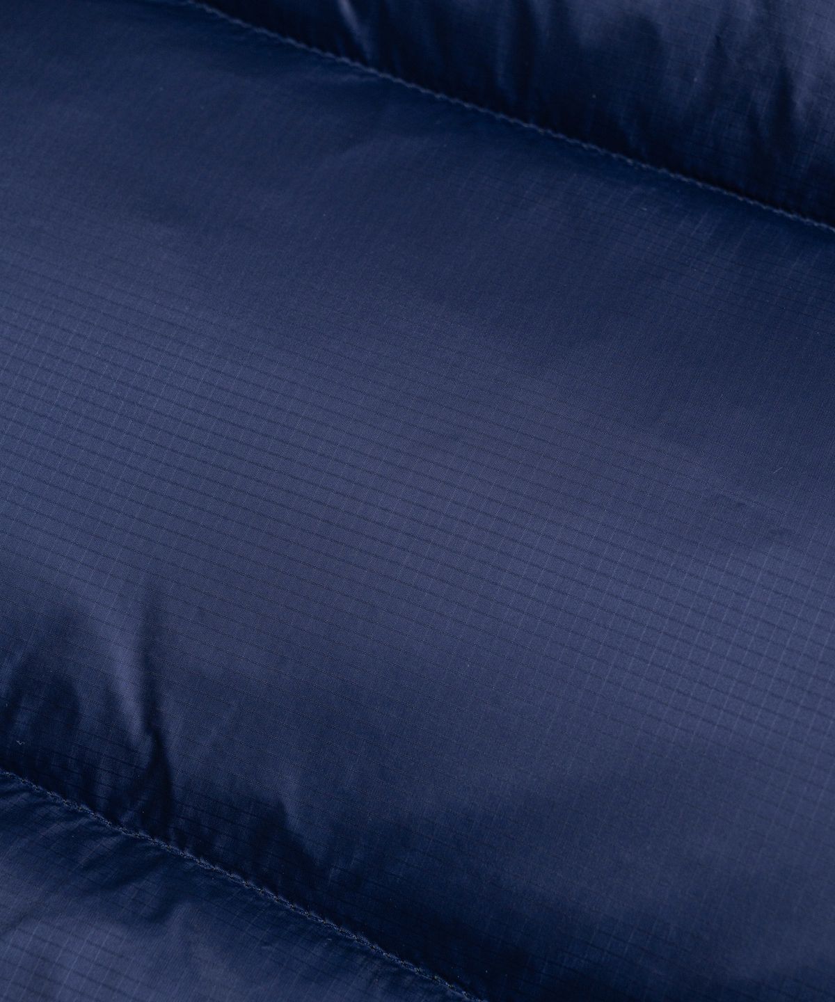 비헤비어(BEHEAVYER) REVERSIBLE DUCK DOWN VEST navy/black