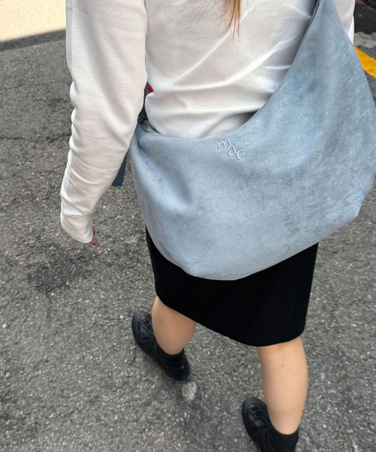 무쿠앤에보니(MUCU AND EBONY) Becoming Suede Bag _ Pastel Blue