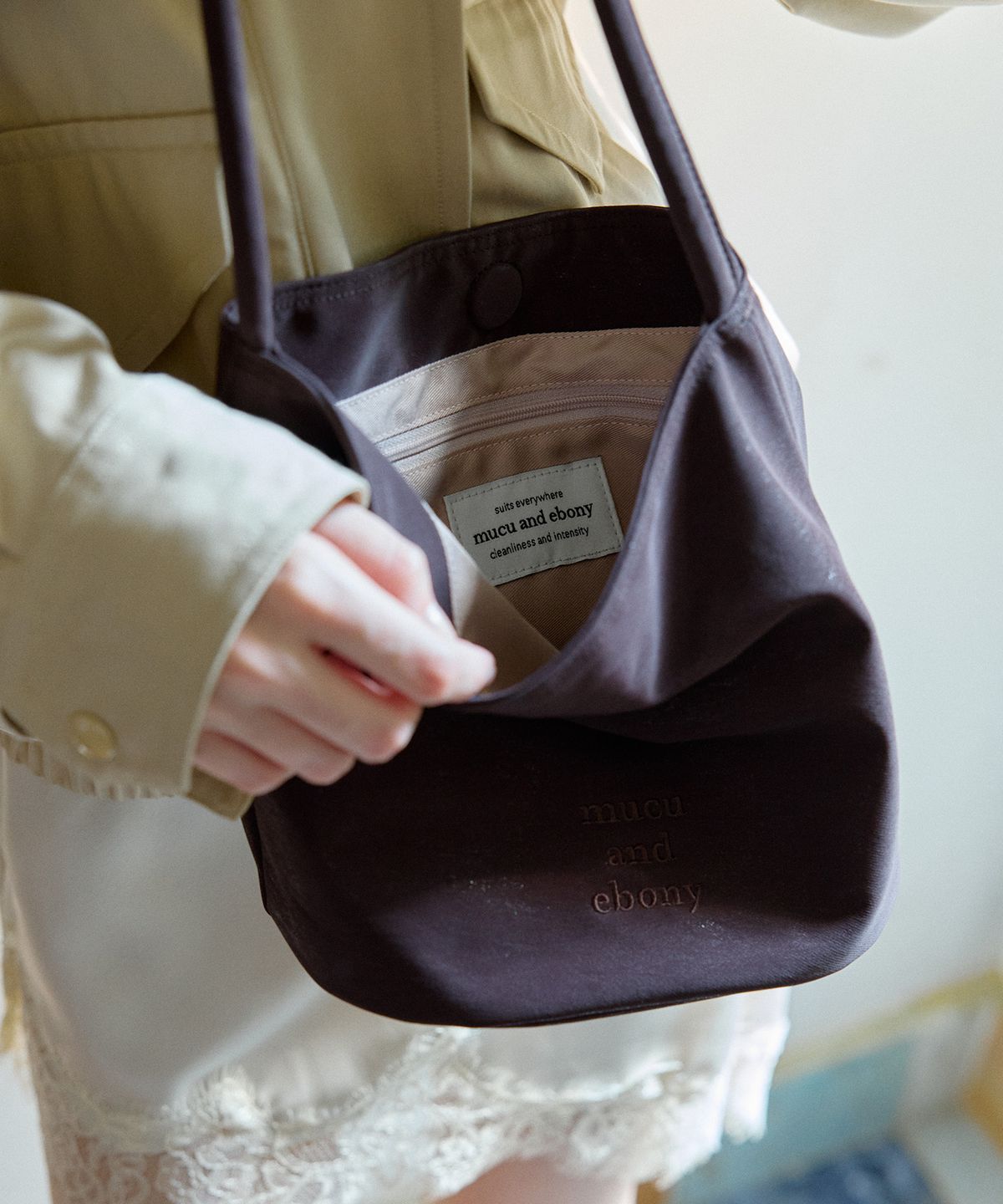 무쿠앤에보니(MUCU AND EBONY) Near Bucket Bag _ Maroon
