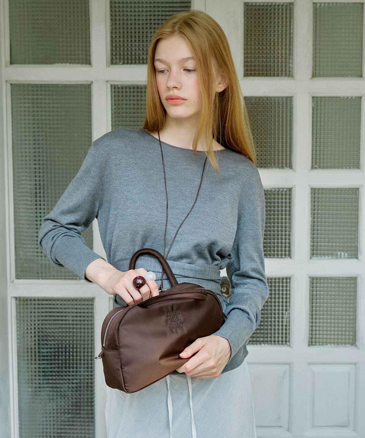 무쿠앤에보니(MUCU AND EBONY) Near Bowling Bag _ Brown