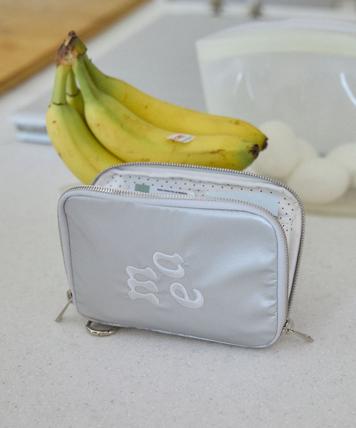 무쿠앤에보니(MUCU AND EBONY) m.a.e Travel Wallet _ Silver