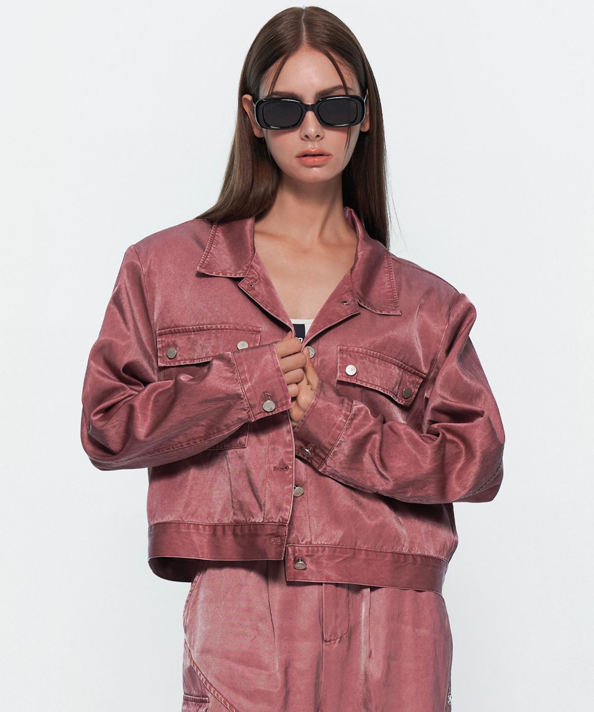 유움(UUM) GLOSS BIO CROP JACKET PINK